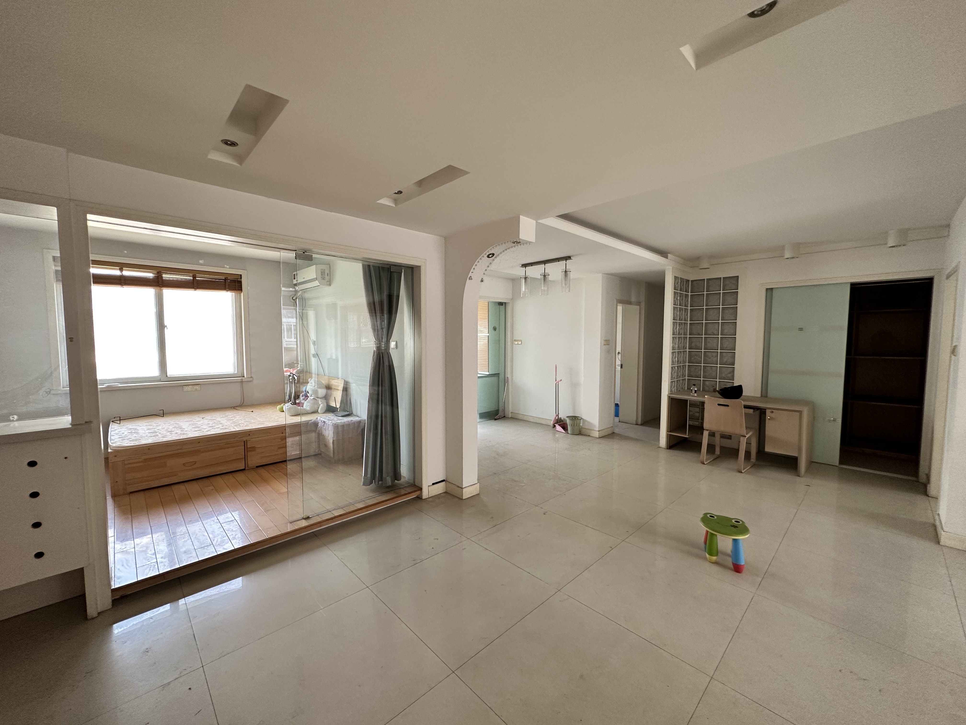 文峰花苑 3室2厅1卫 128.8m²