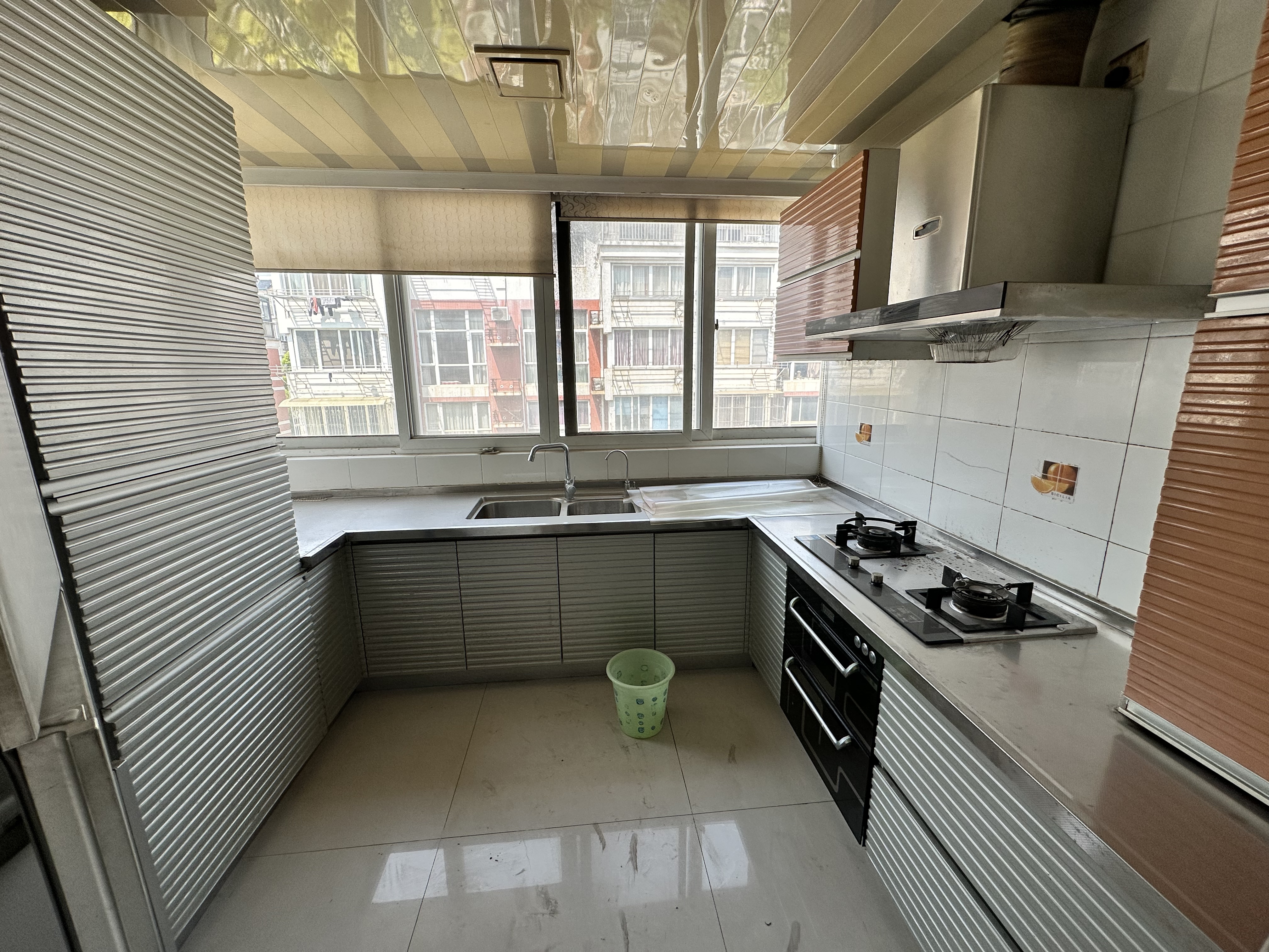 文峰花苑 3室2厅1卫 128.8m&sup2;