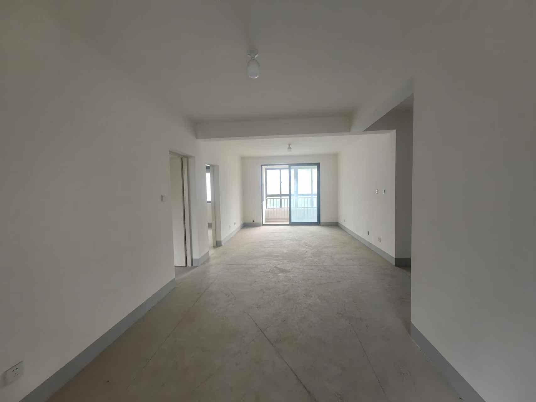 兴石花园 3室2厅1卫 128.02m&sup2;