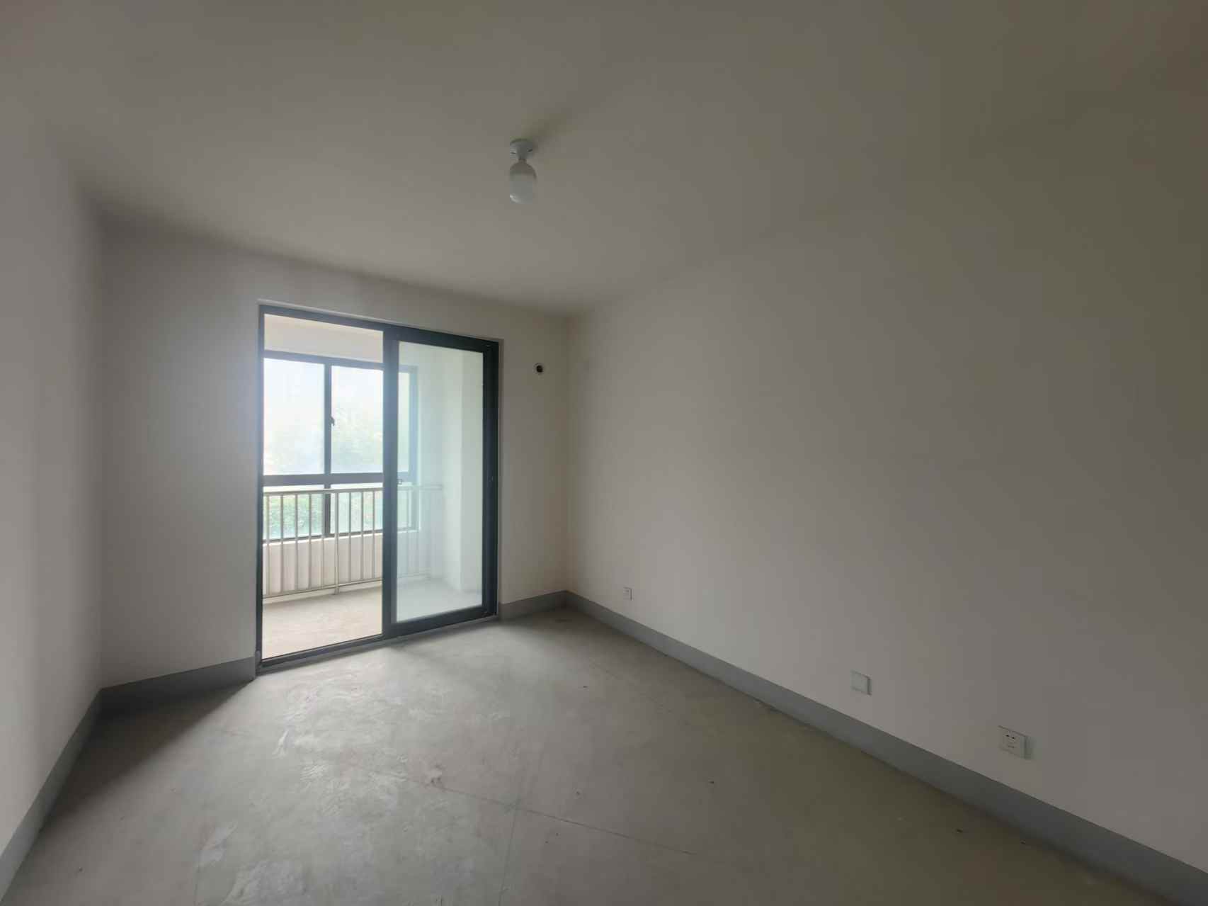 兴石花园 3室2厅1卫 128.02m&sup2;