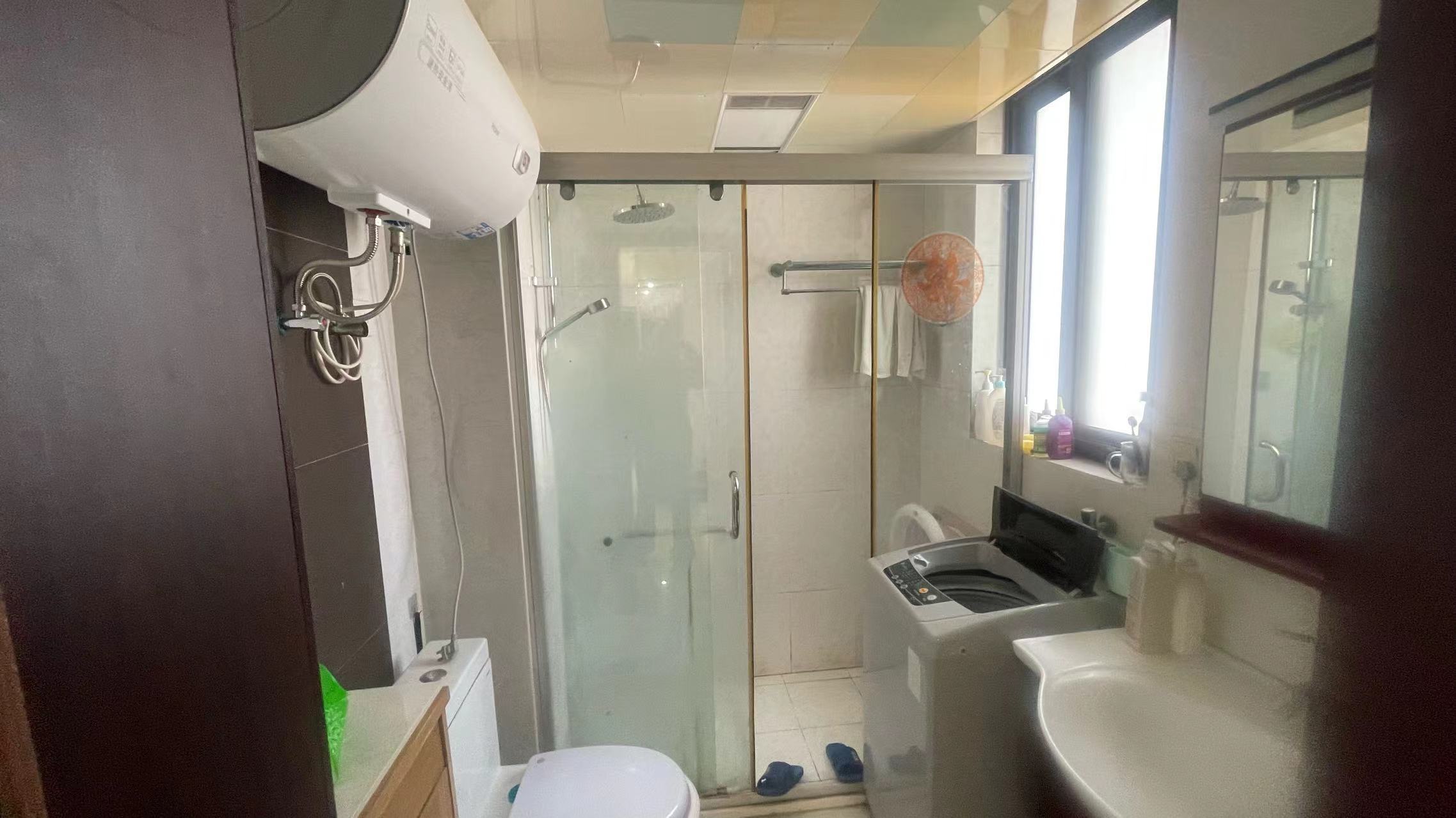 高迪晶城 2室2厅1卫 95m²