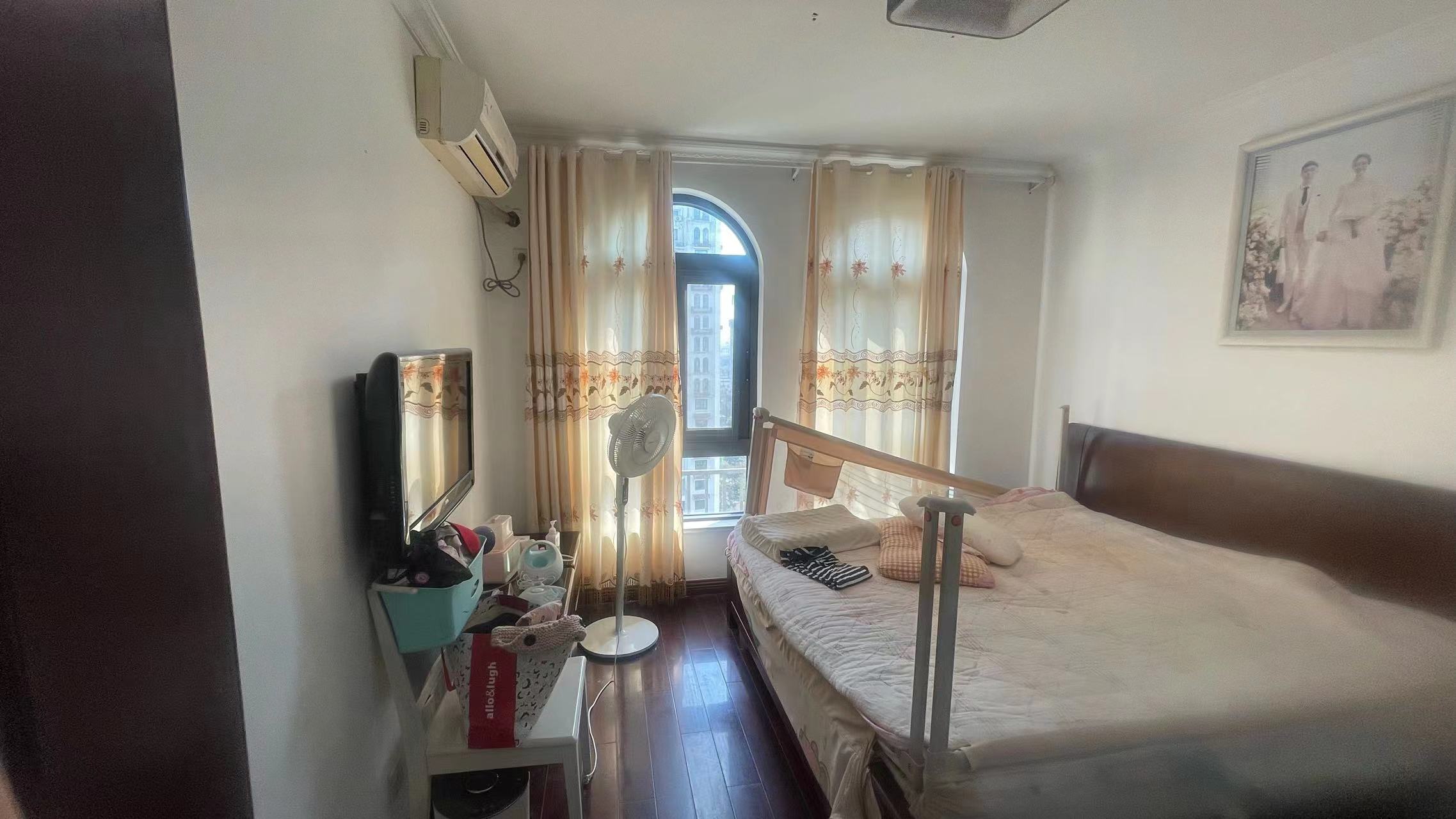 高迪晶城 2室2厅1卫 95m²