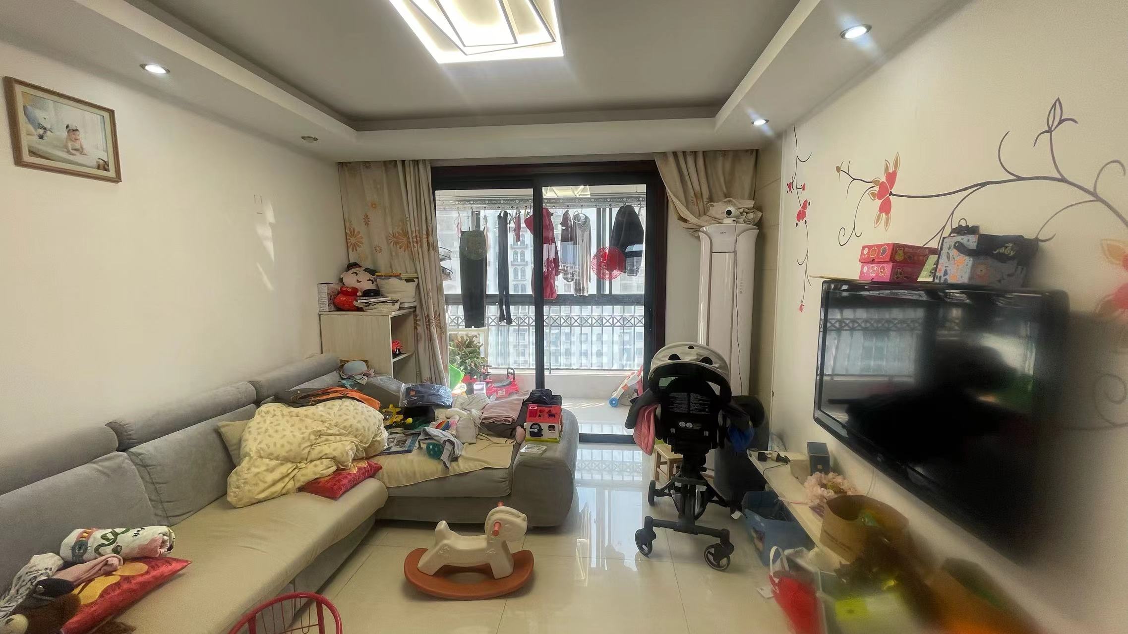 高迪晶城 2室2厅1卫 95m²