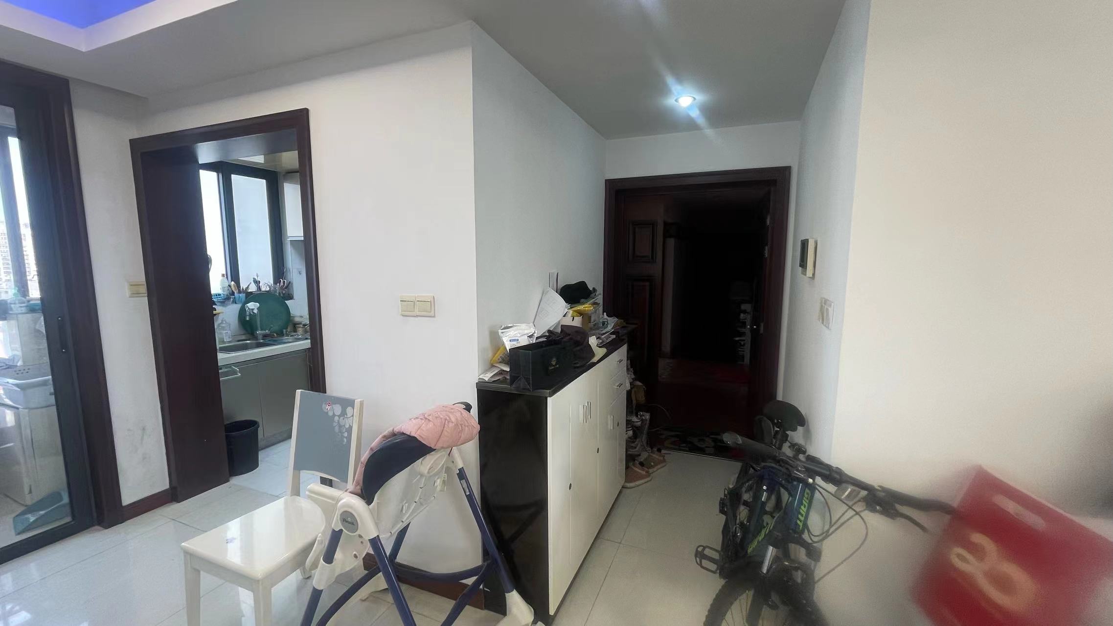 高迪晶城 2室2厅1卫 95m²