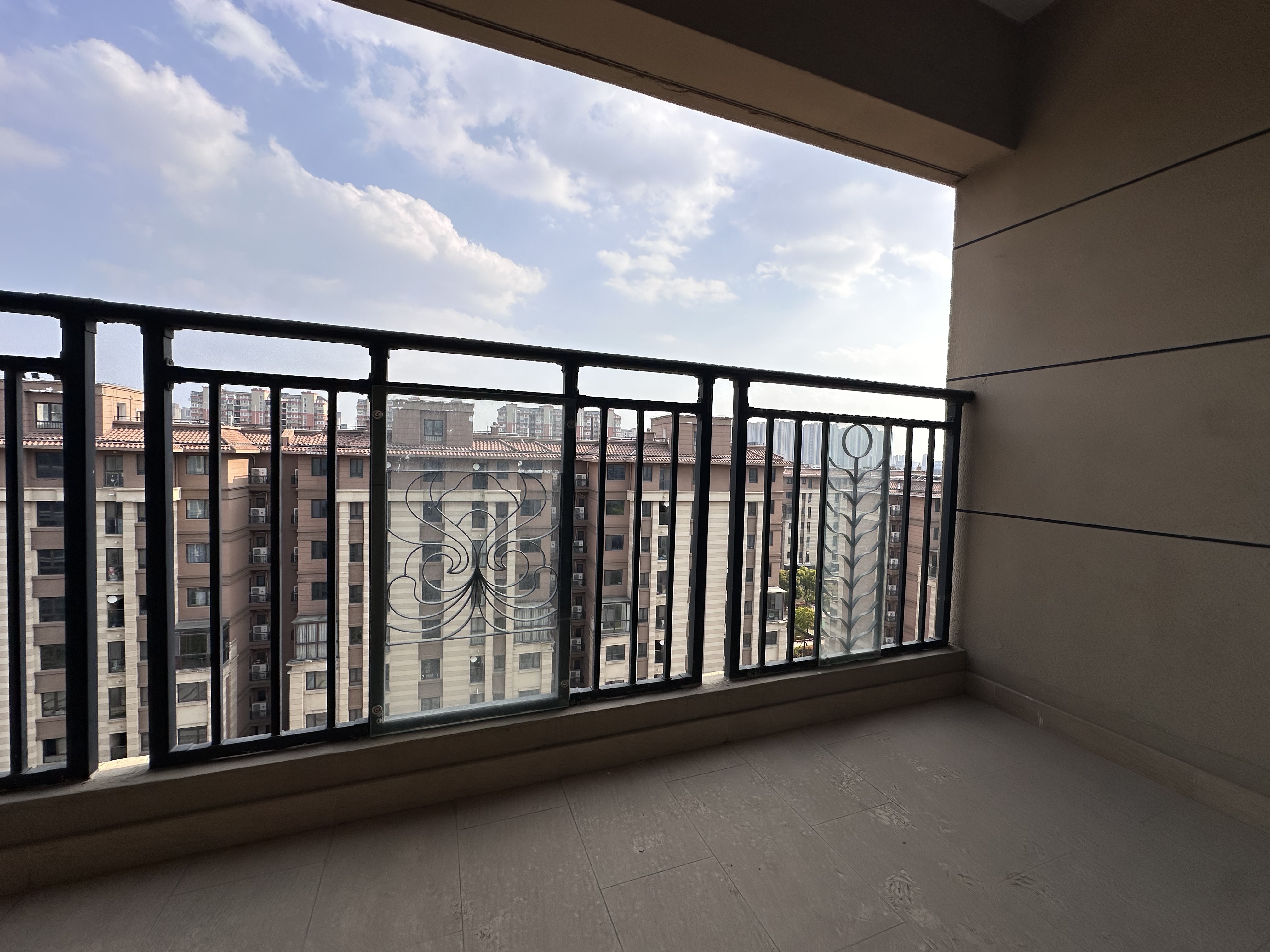 恒大御澜庭 3室1厅1卫 97.49m&sup2;