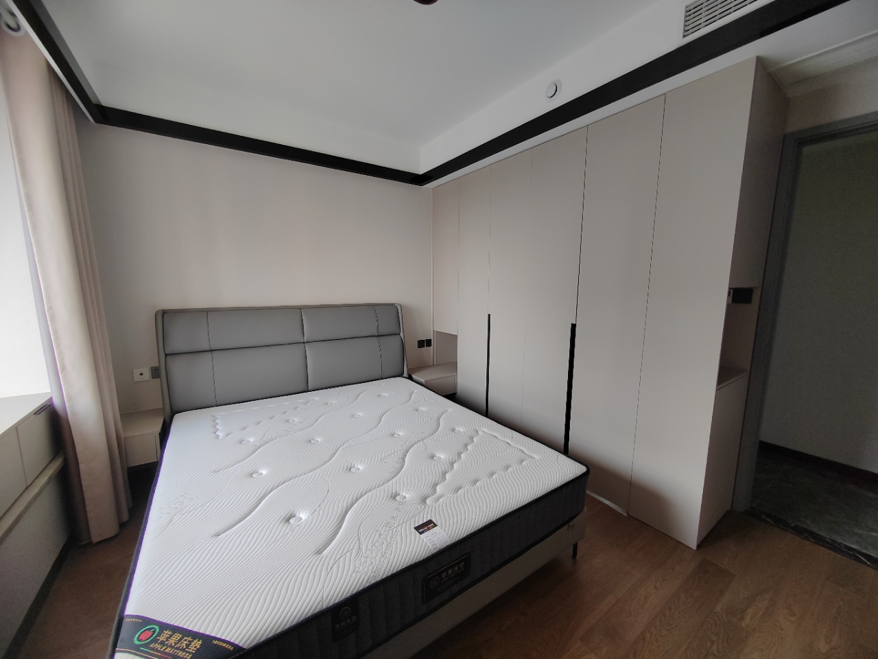 远创宸樾 4室2厅2卫 122.68m&sup2;