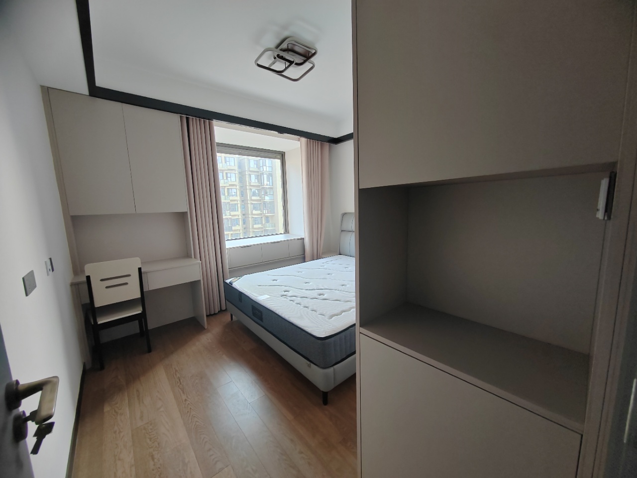 远创宸樾 4室2厅2卫 122.68m&sup2;