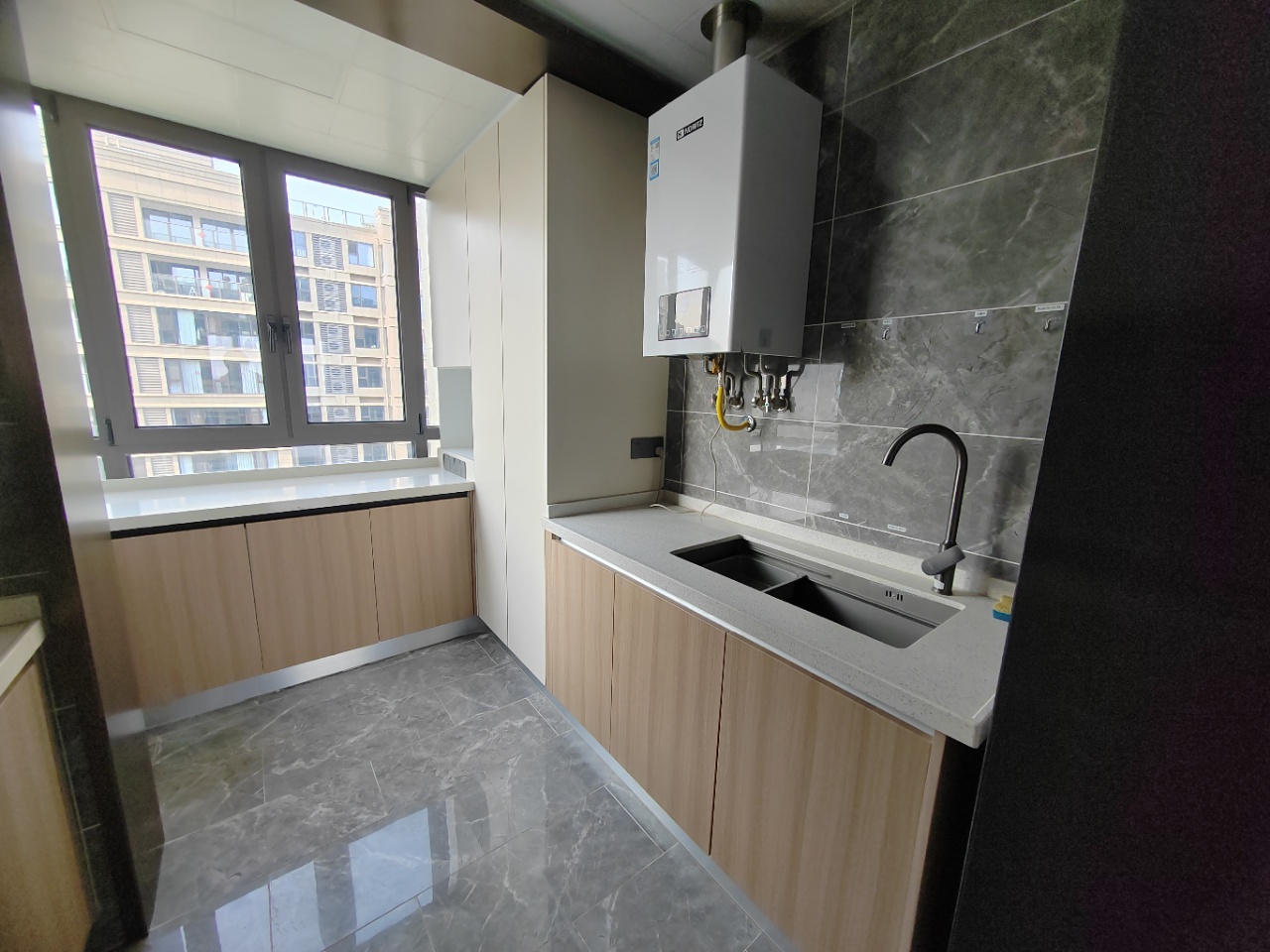 远创宸樾 4室2厅2卫 122.68m&sup2;
