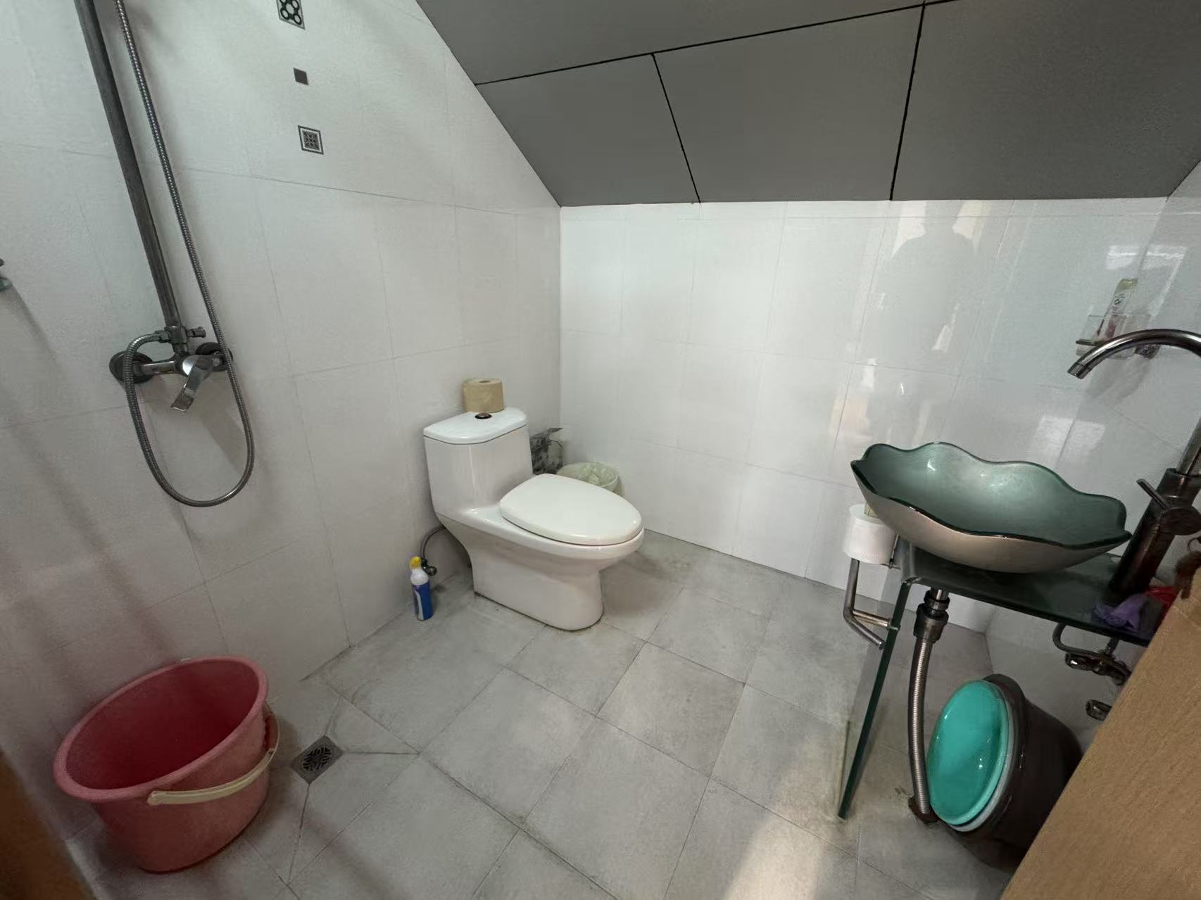 越江新村 4室2厅2卫 203.04m&sup2;