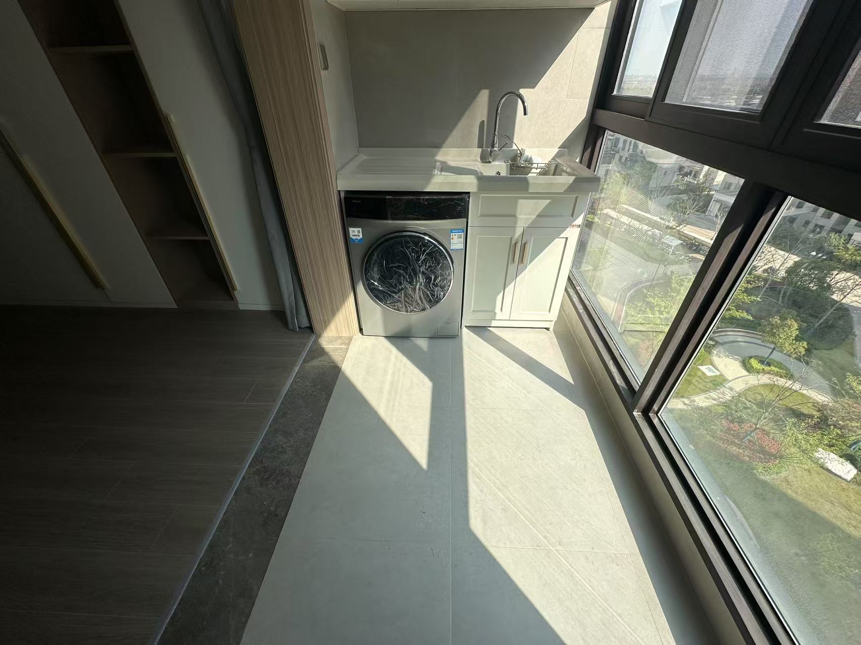 招商新城雍景湾 3室2厅1卫 87m²