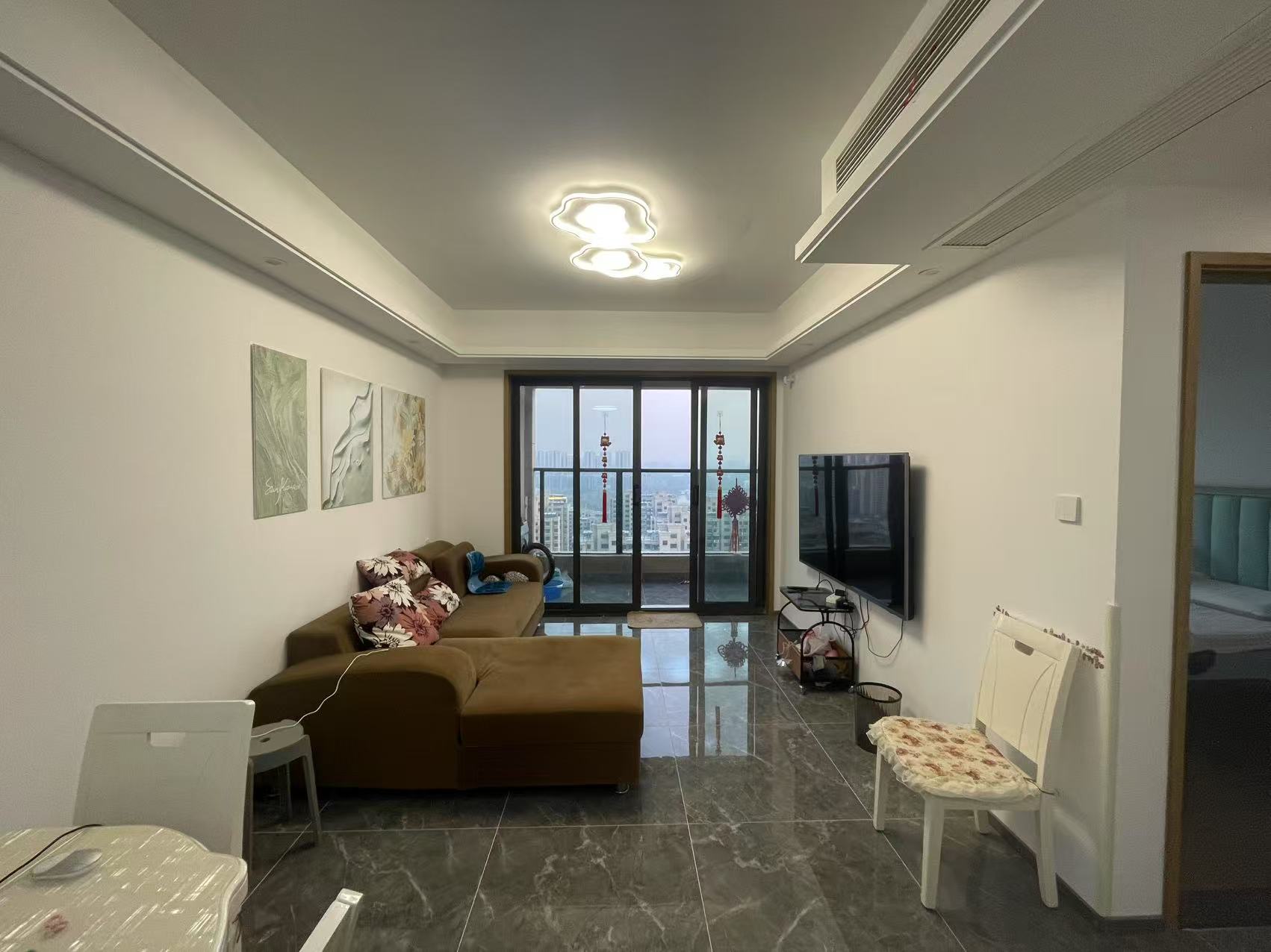 远创宸樾 3室2厅1卫 102m²