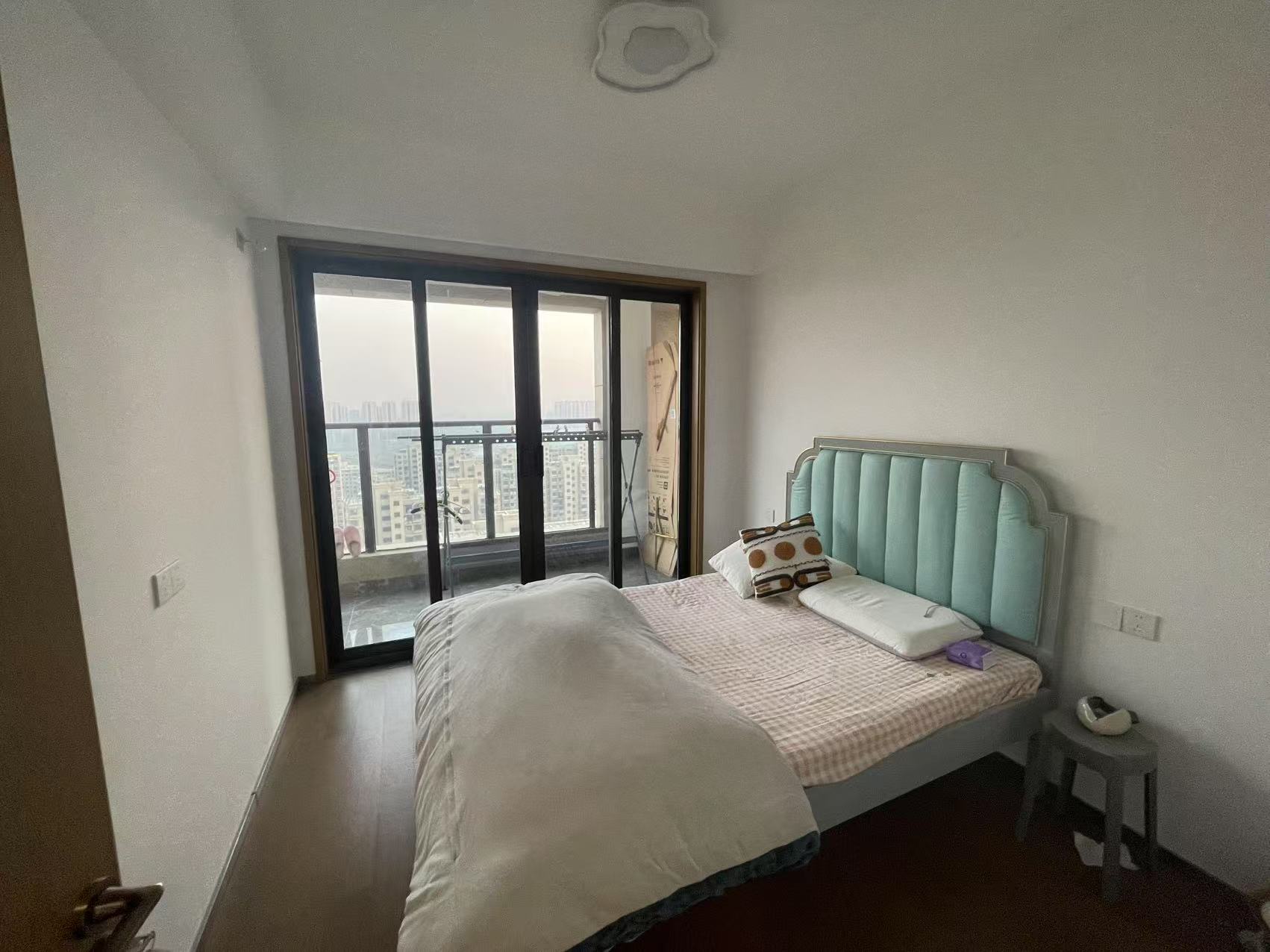 远创宸樾 3室2厅1卫 102m&sup2;