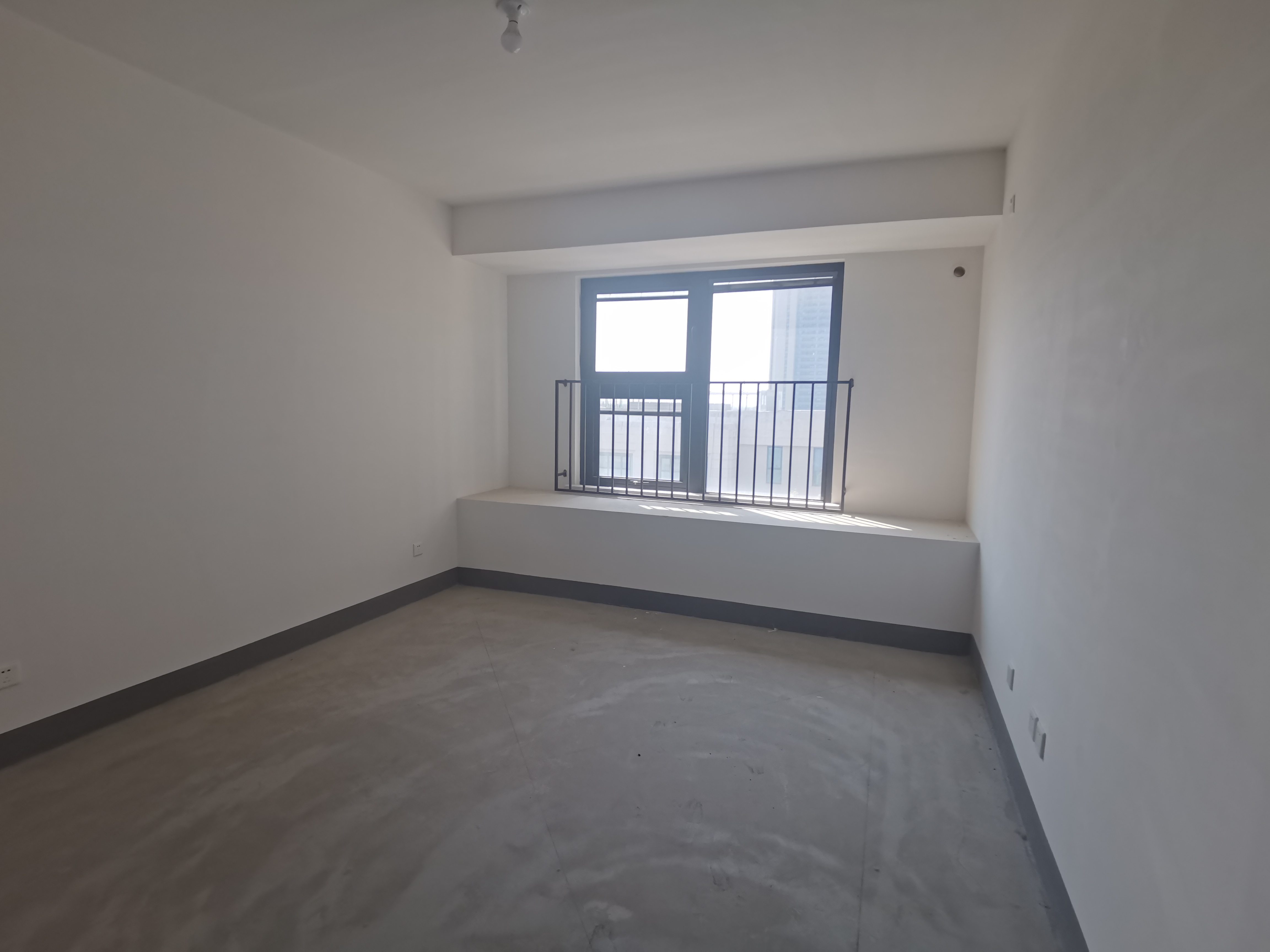 招商新城雍景湾 4室2厅2卫 127m²