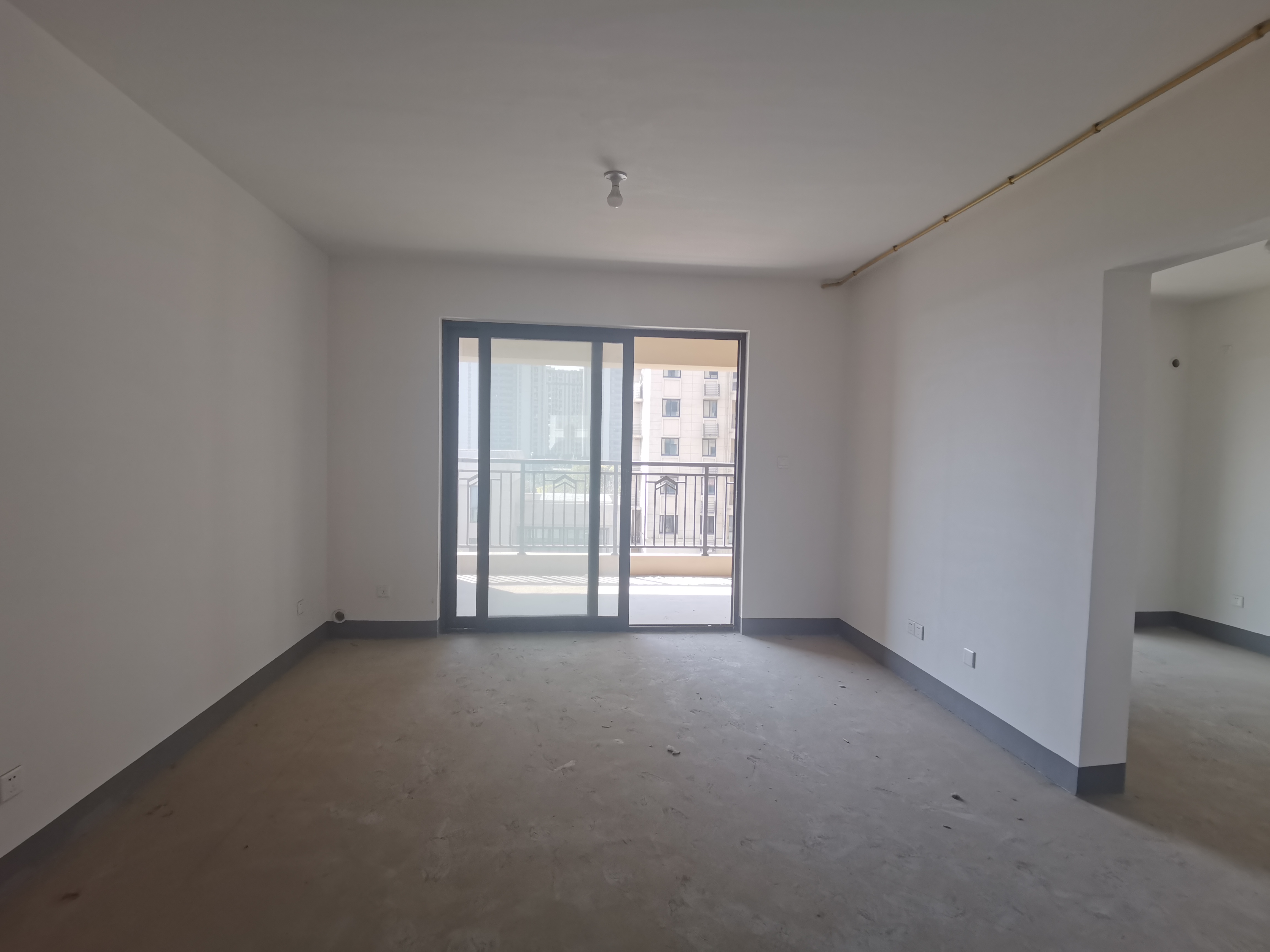 招商新城雍景湾 4室2厅2卫 127m²