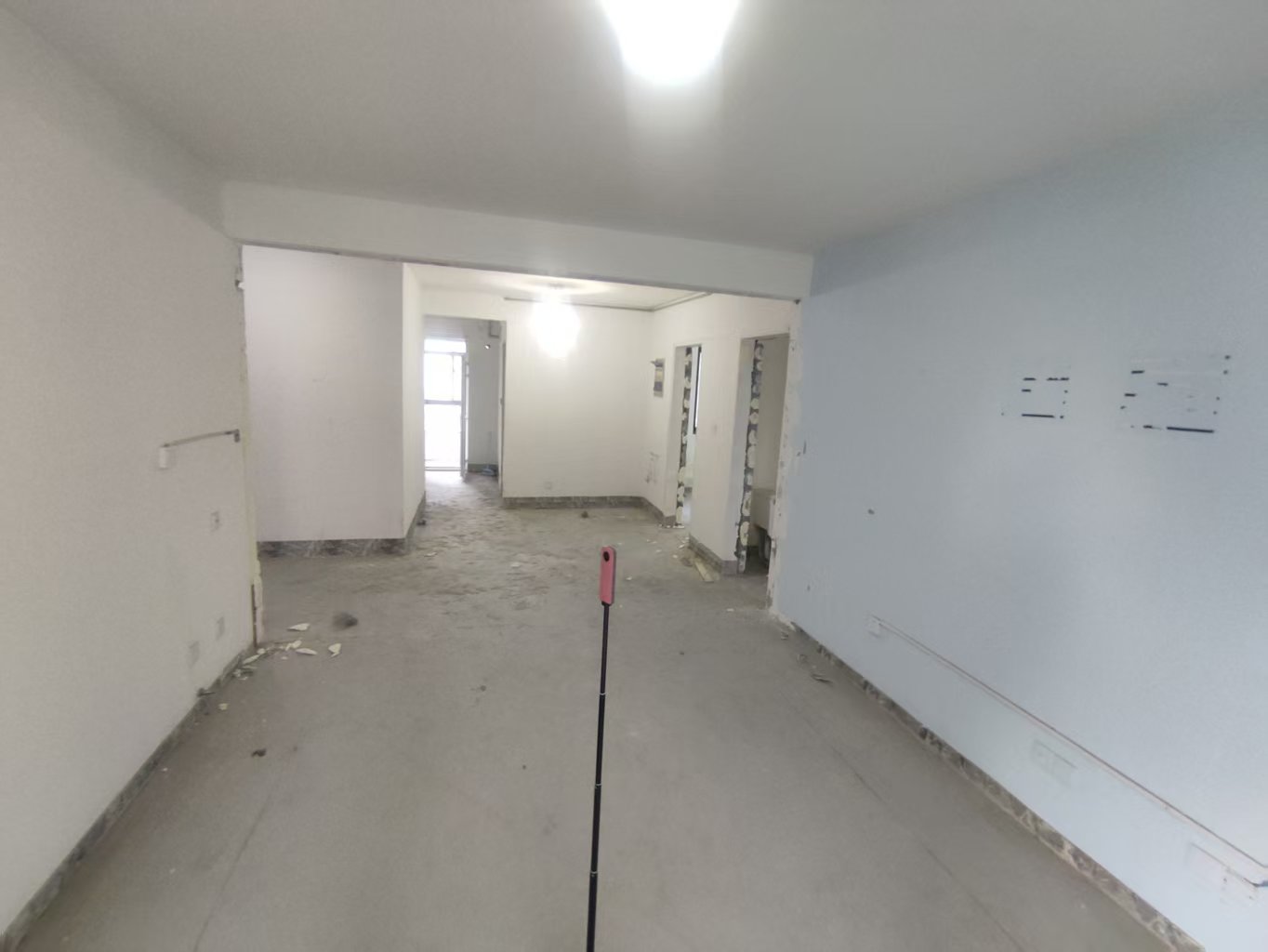 红星嘉苑 3室2厅2卫 128m²