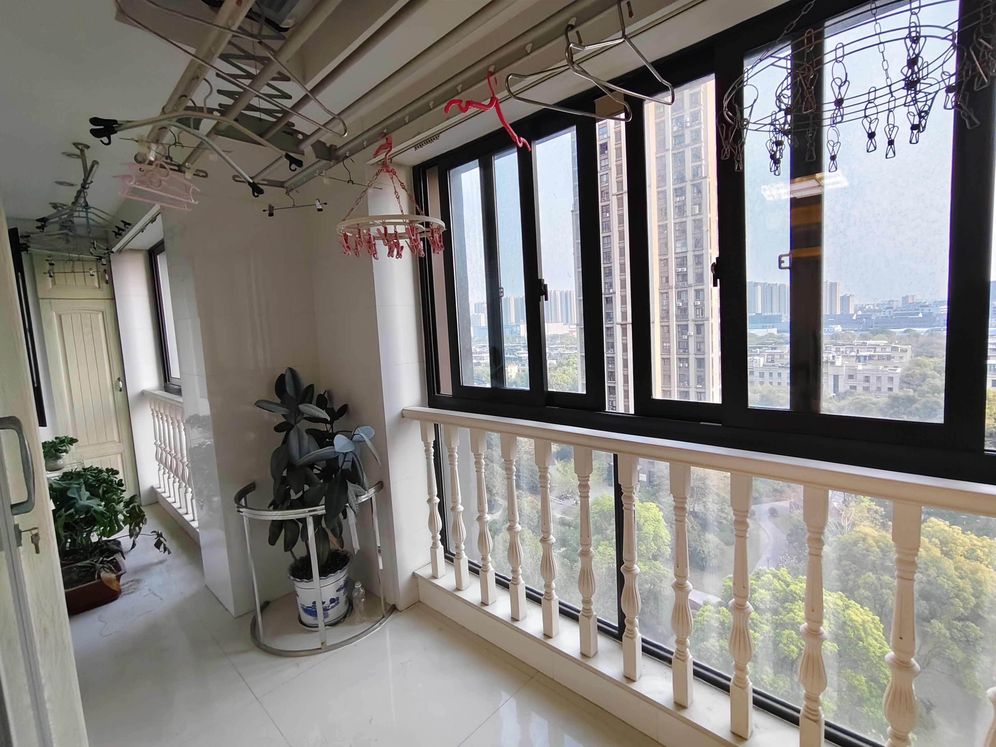 景瑞望府 3室2厅2卫 143.00m²
