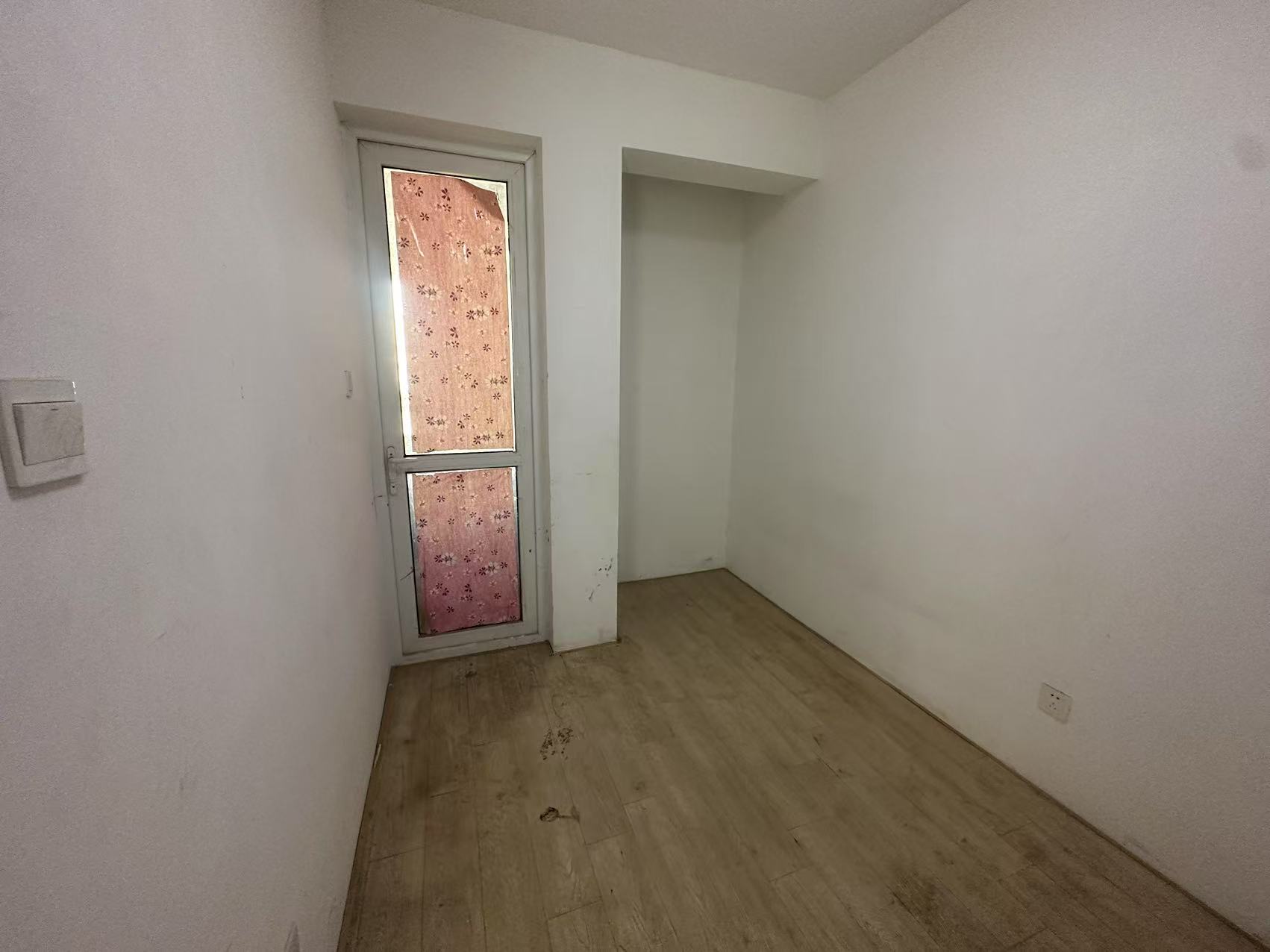世濠花园 2室2厅1卫 92.56m&sup2;