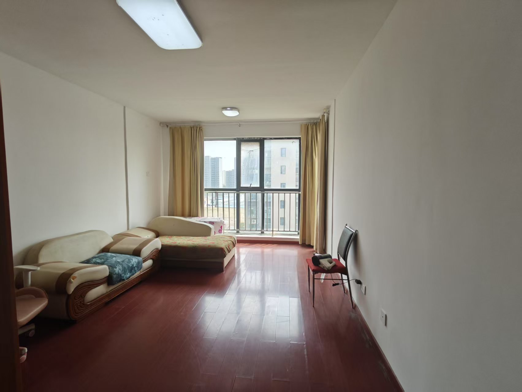 中港城 2室2厅1卫 89m²