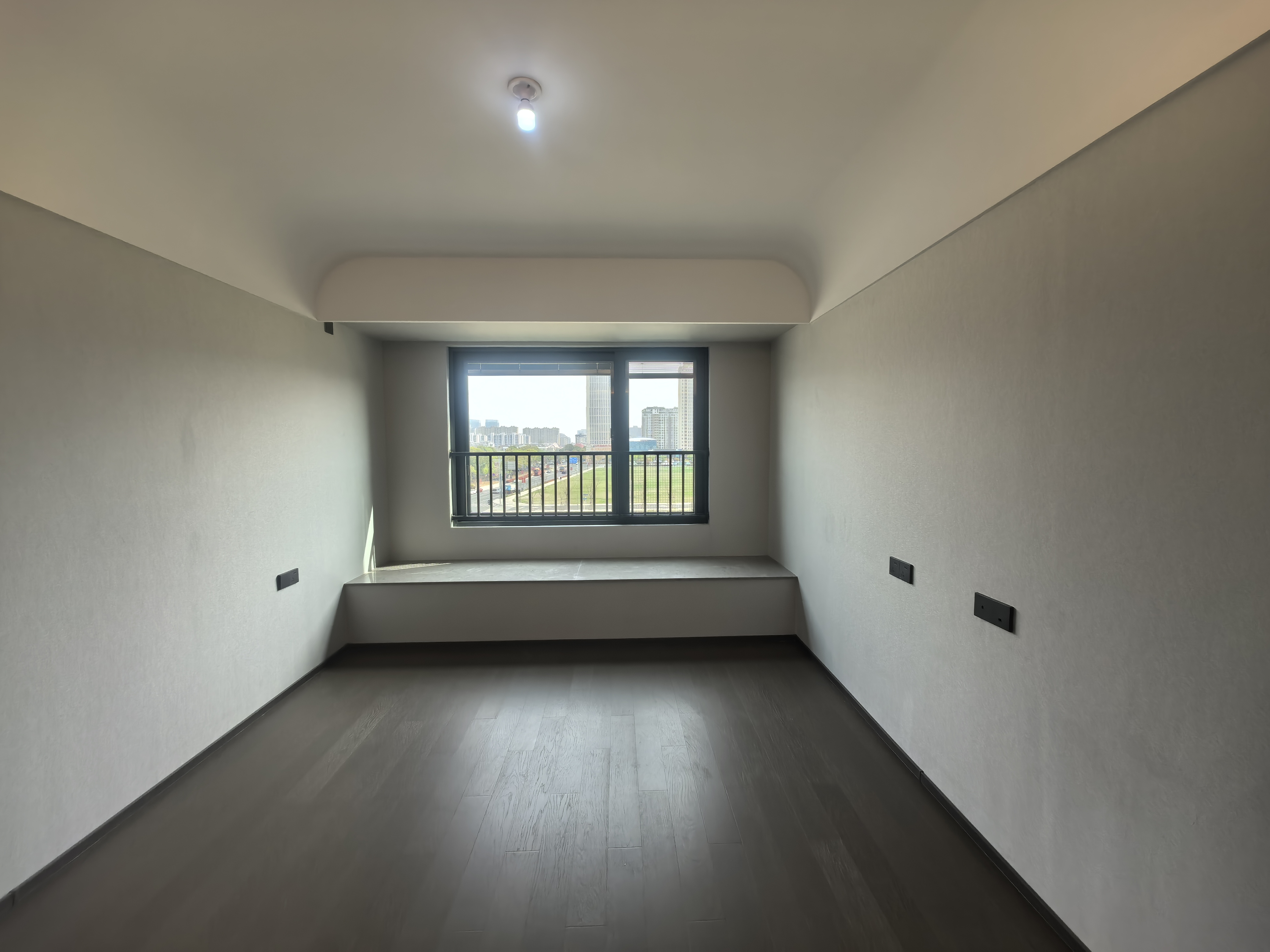 万科官山望 3室2厅2卫 149m²