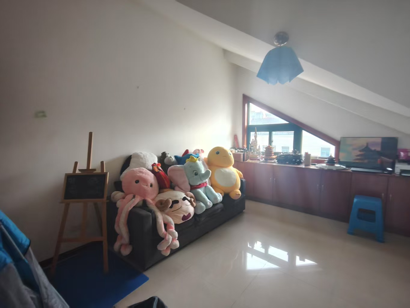 江海皇都私家花园 4室2厅2卫 91.6m&sup2;