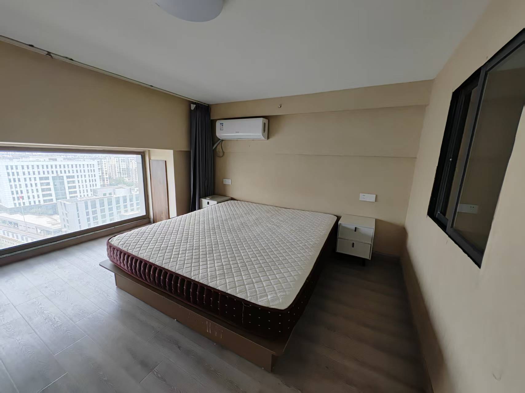 中港银座 2室2厅1卫 48m²