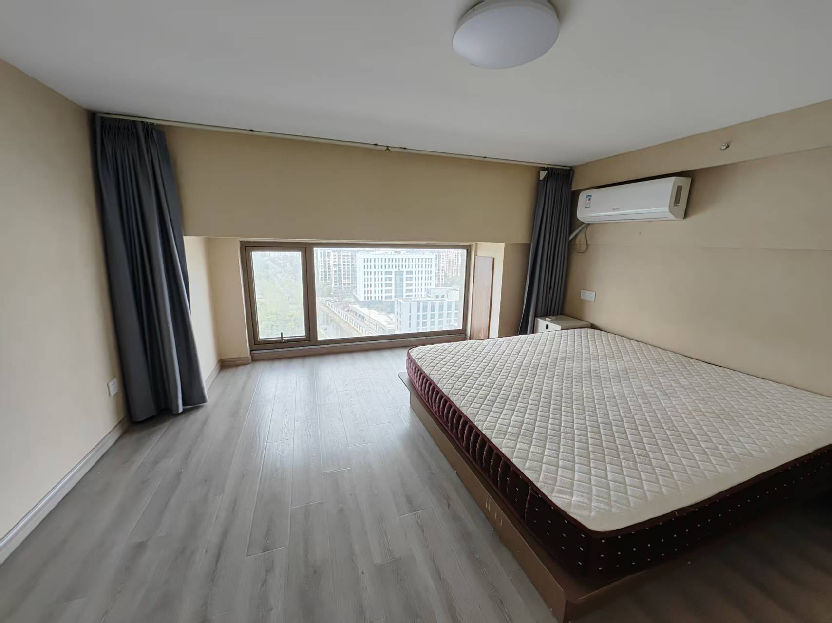 中港银座 2室2厅1卫 48m²