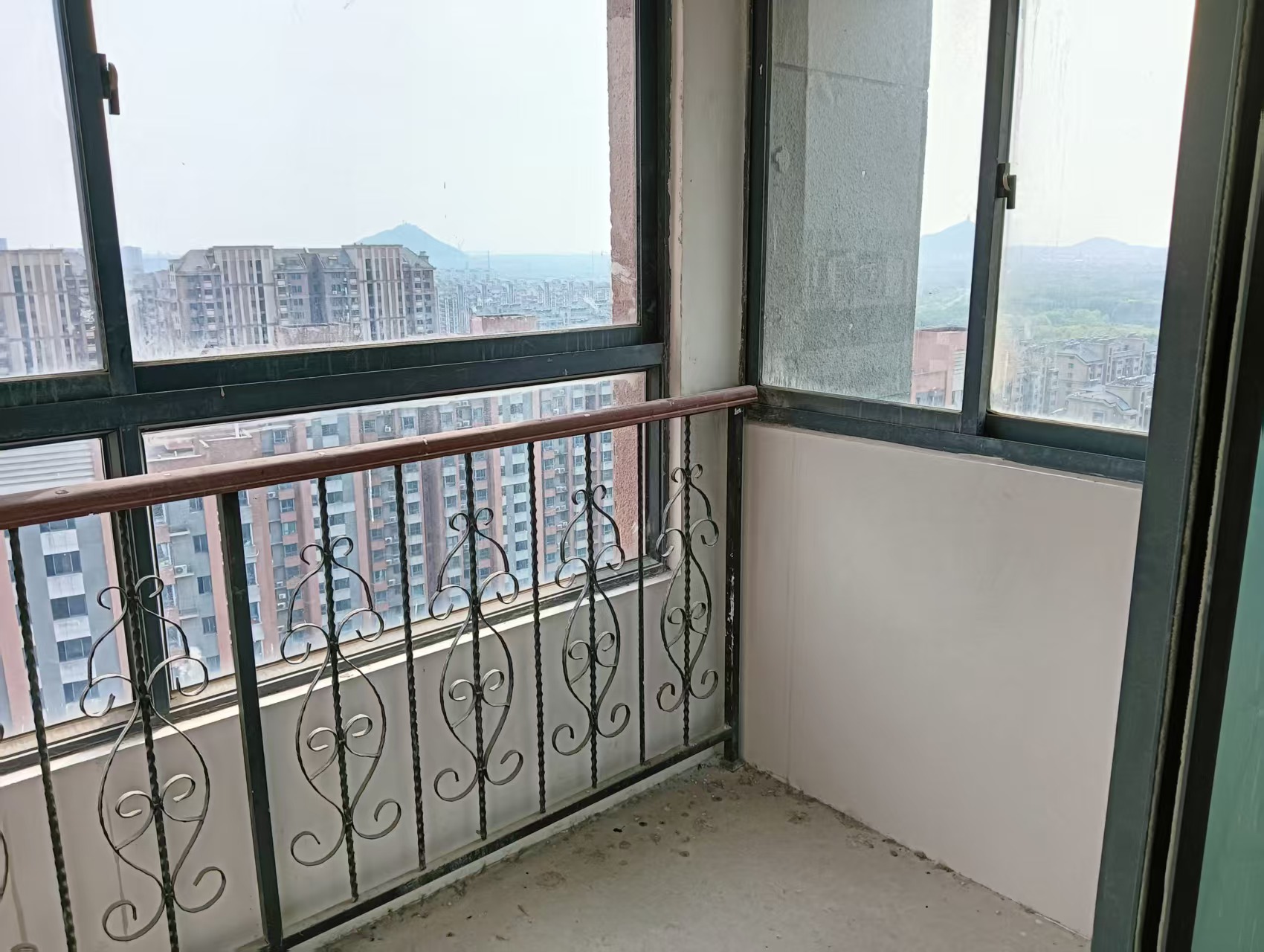 炜赋花苑 2室2厅1卫 92m²