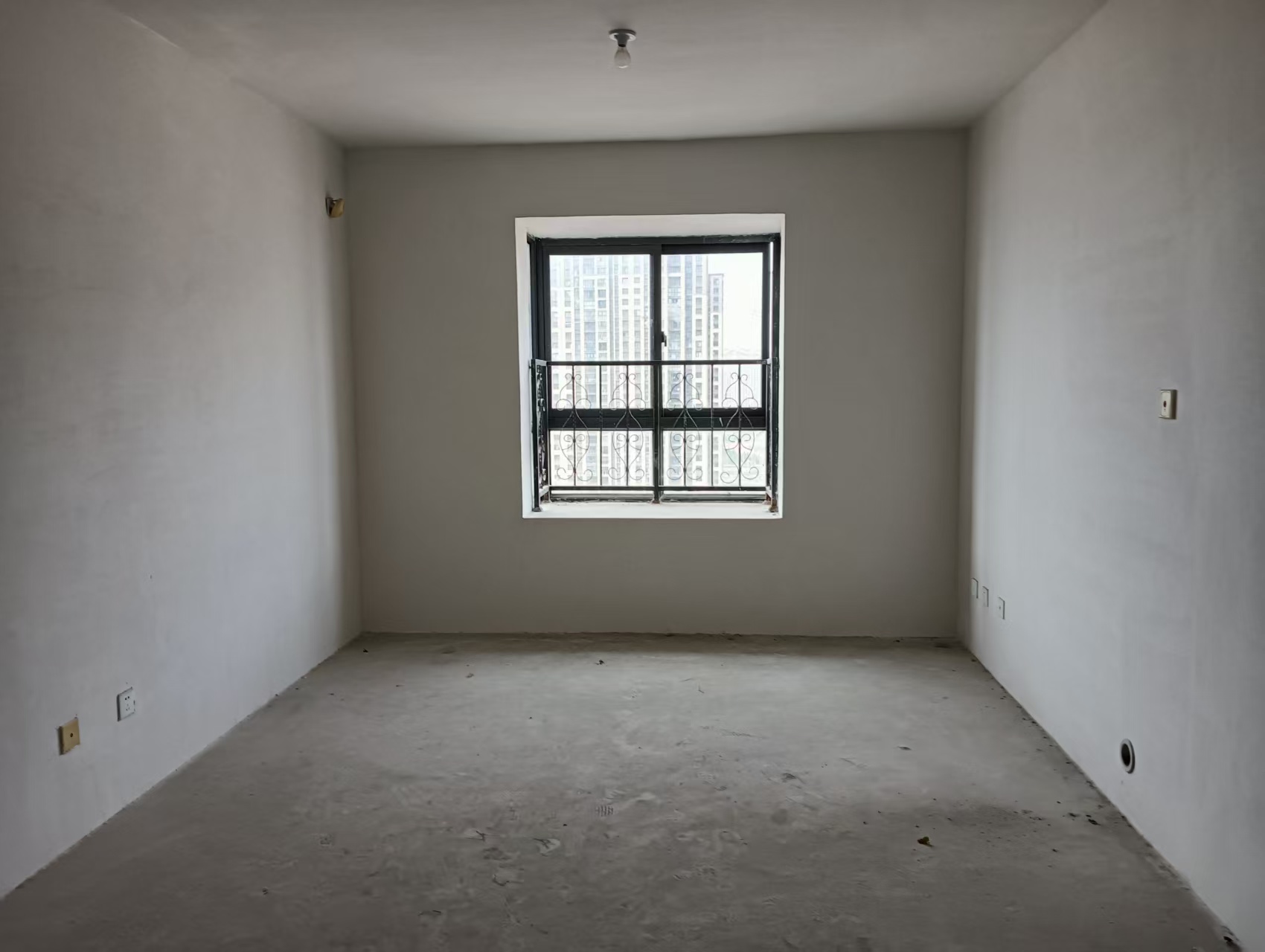 炜赋花苑 2室2厅1卫 92m²