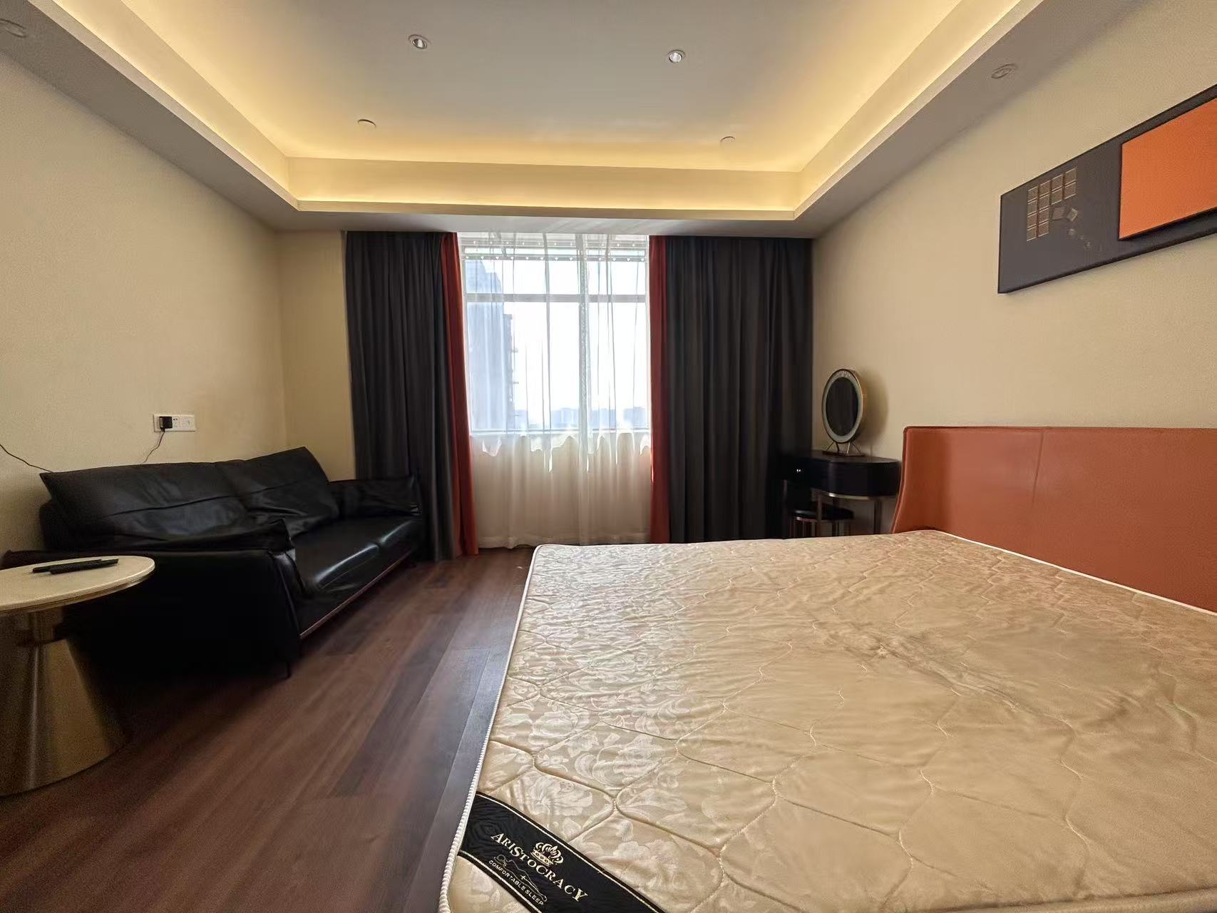 中港金座 1室1厅1卫 53.00m²