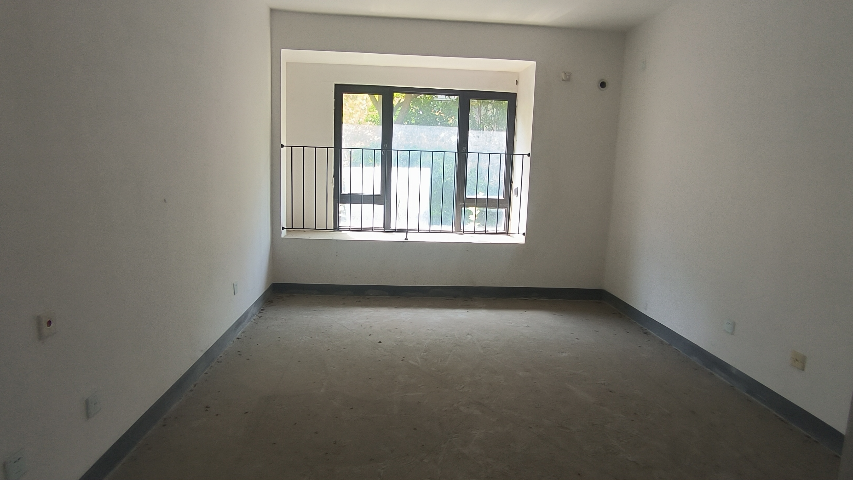 中海上林院 2室2厅1卫 107m&sup2;