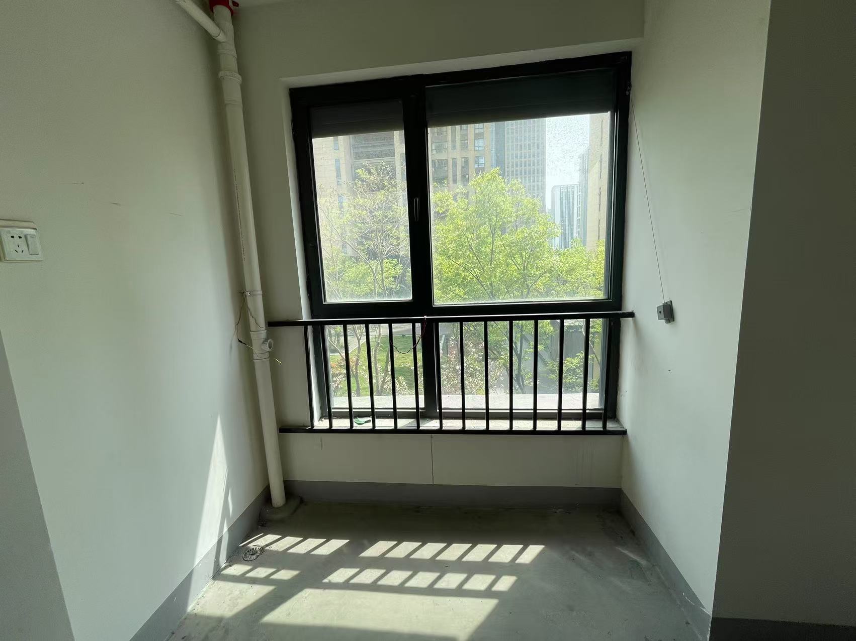 翠园 3室2厅2卫 135m²