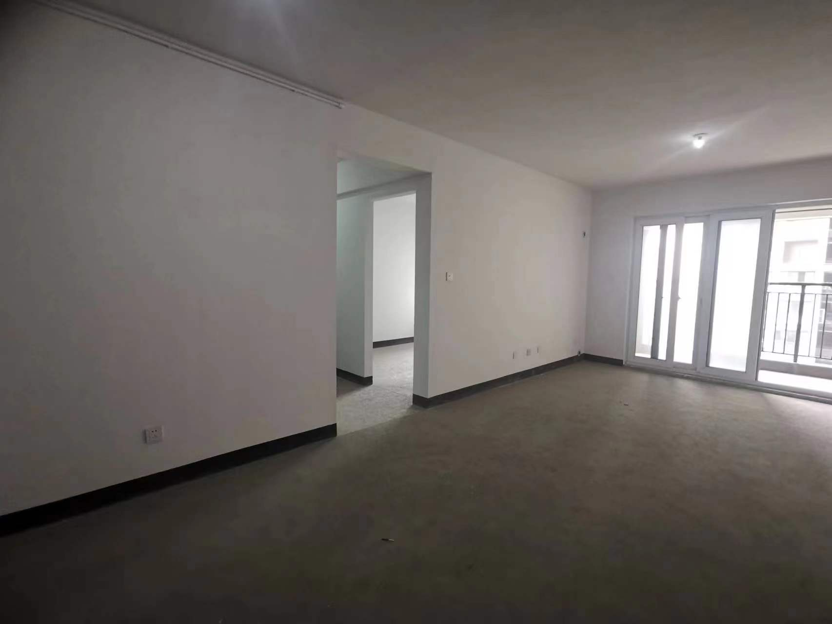 南山国际社区 3室1厅1卫 94.00m&sup2;