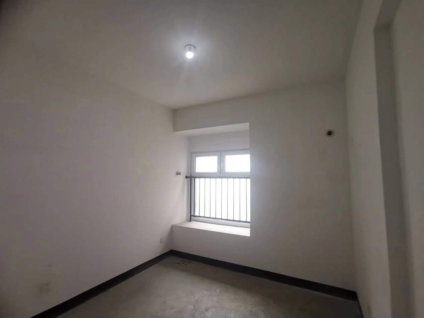 南山国际社区 3室1厅1卫 94.00m&sup2;