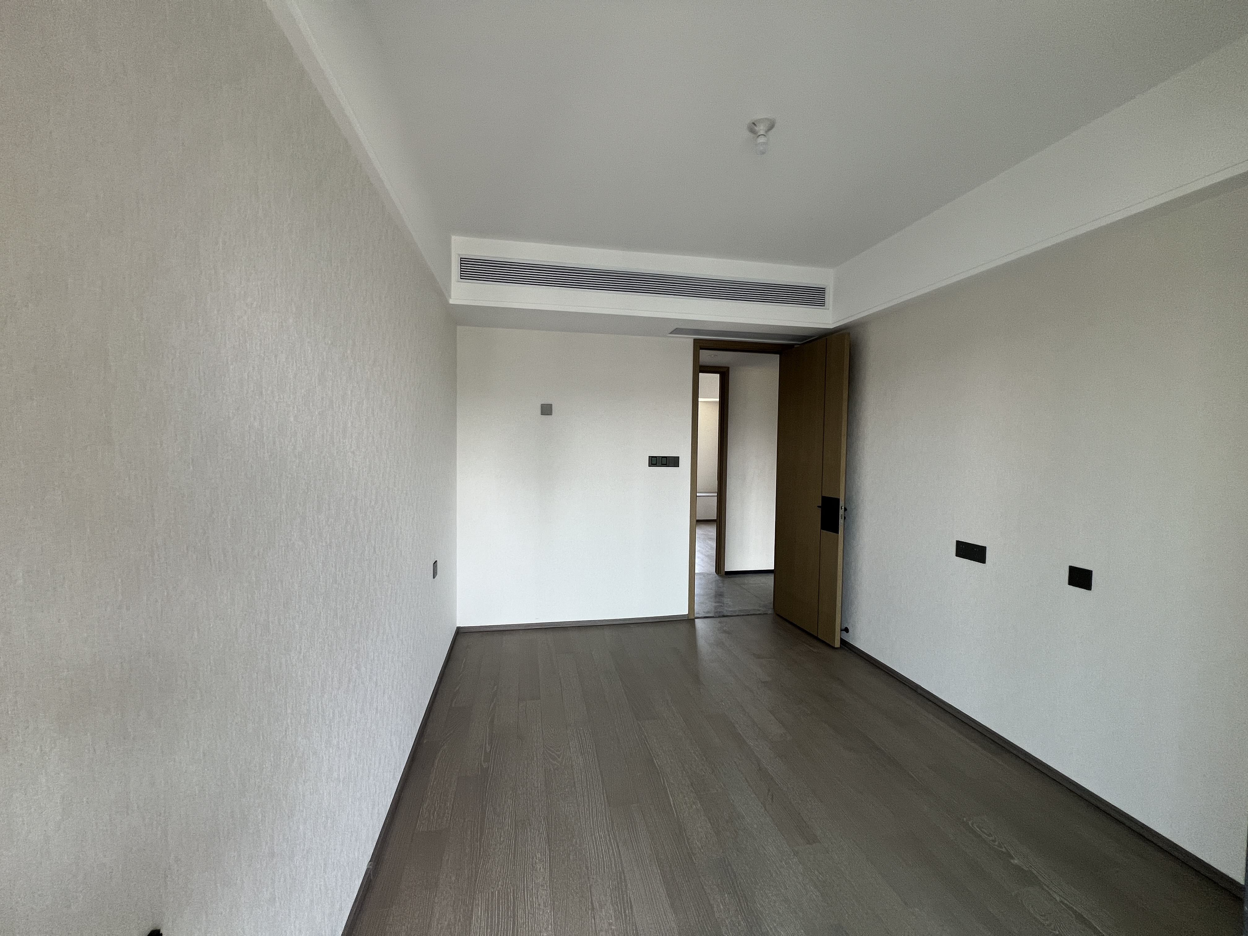 万科官山望 4室2厅2卫 168m²