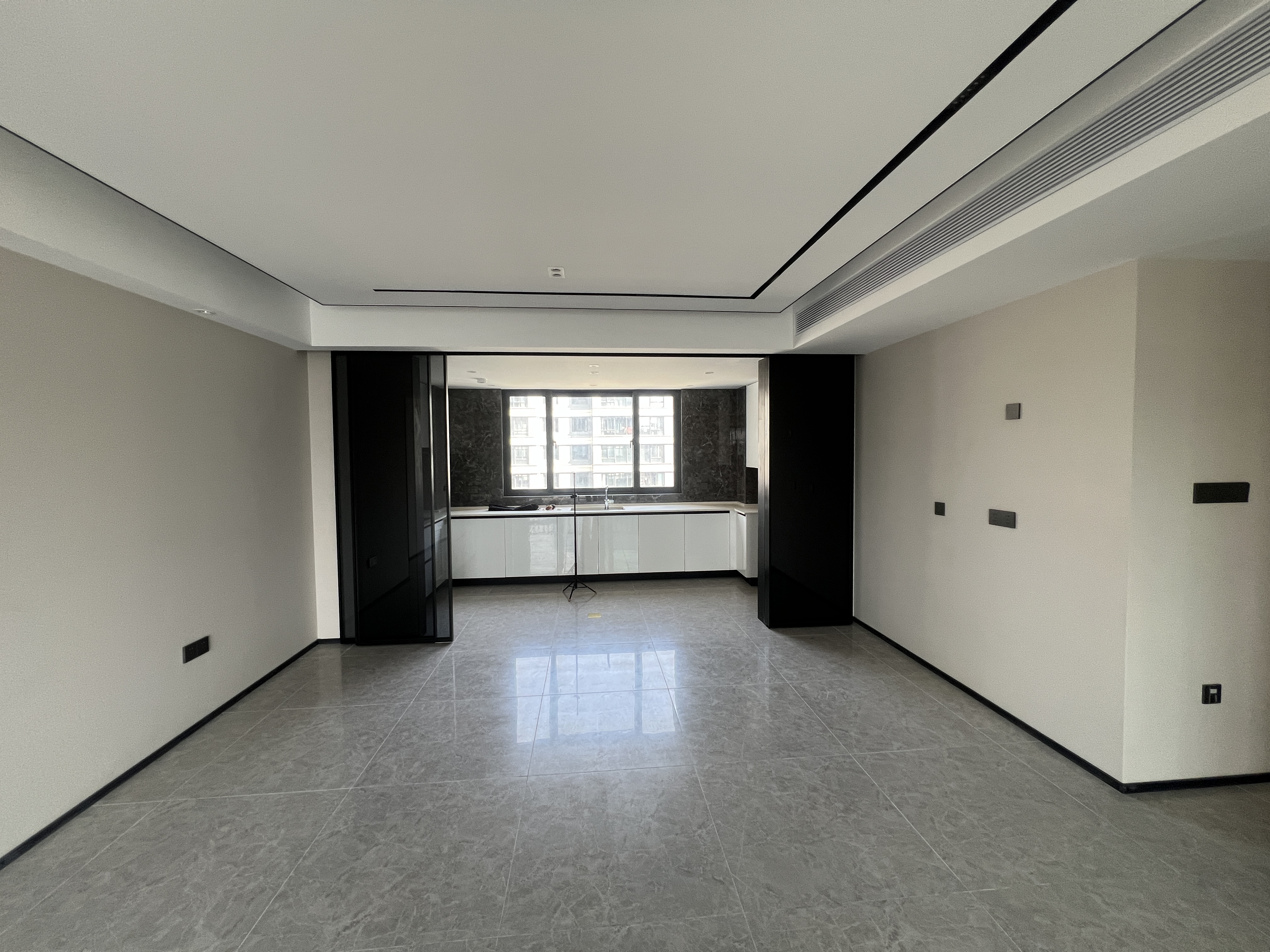 万科官山望 4室2厅2卫 168m²