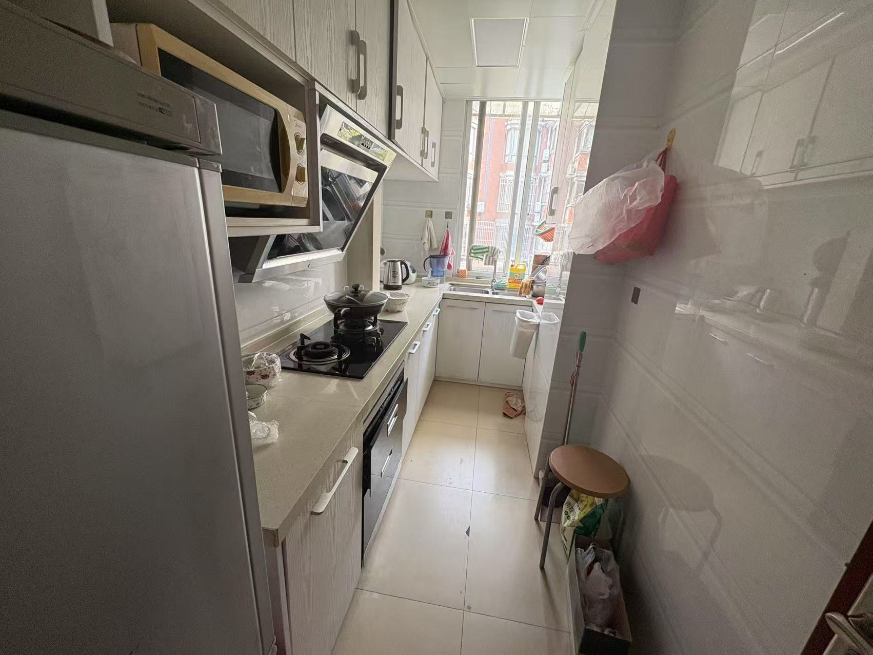 任港路31号 2室1厅1卫 72.82m²