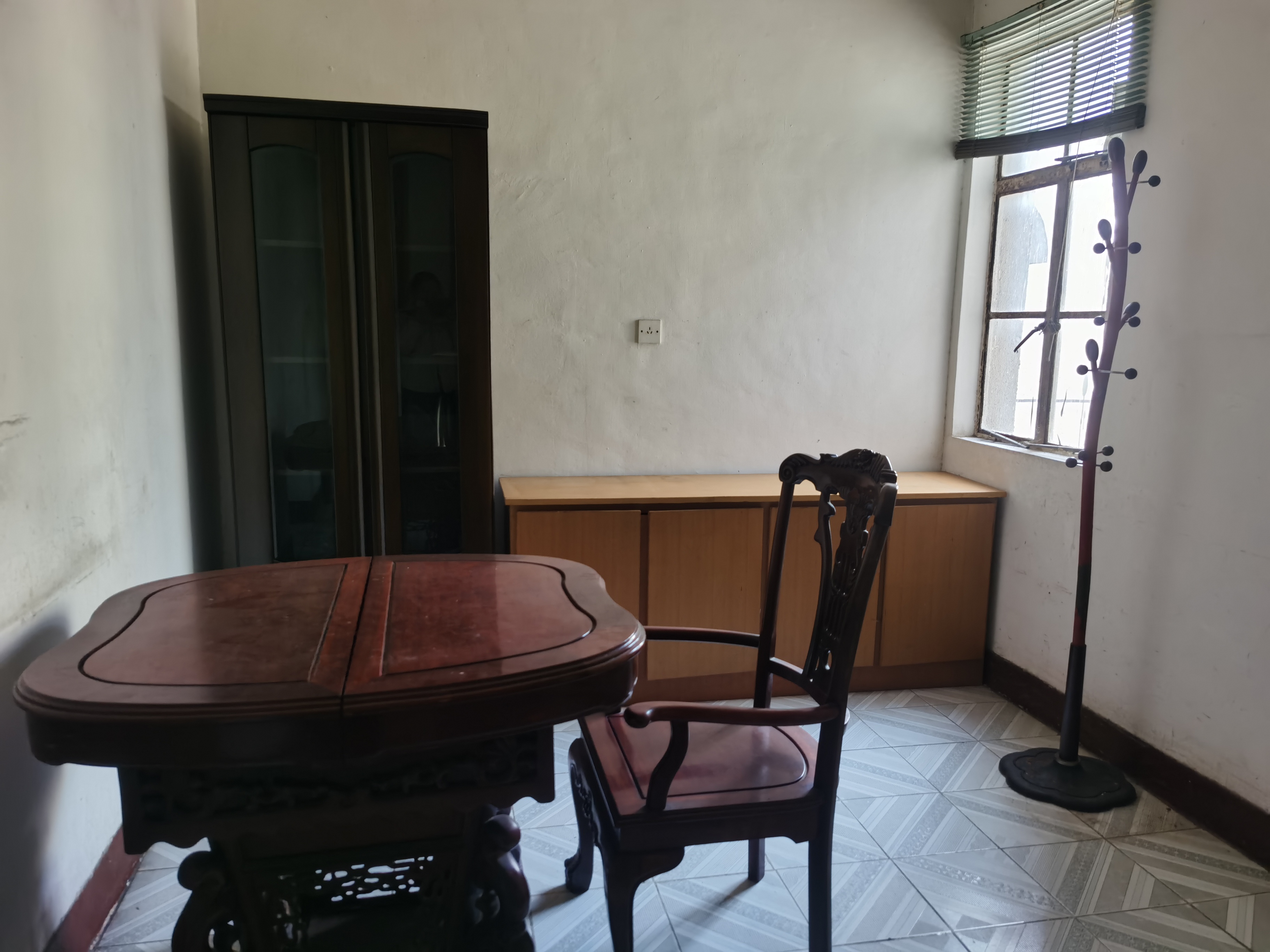 郭里园 1室1厅1卫 50m²