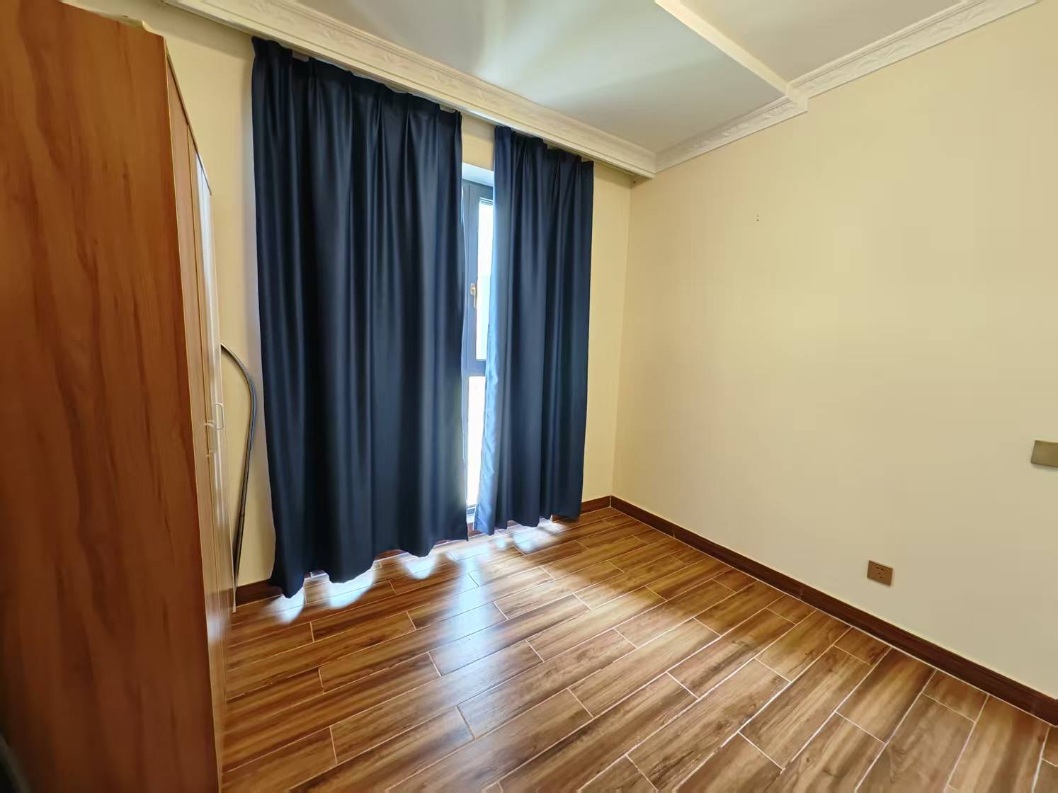 万达华府 4室2厅2卫 141m²