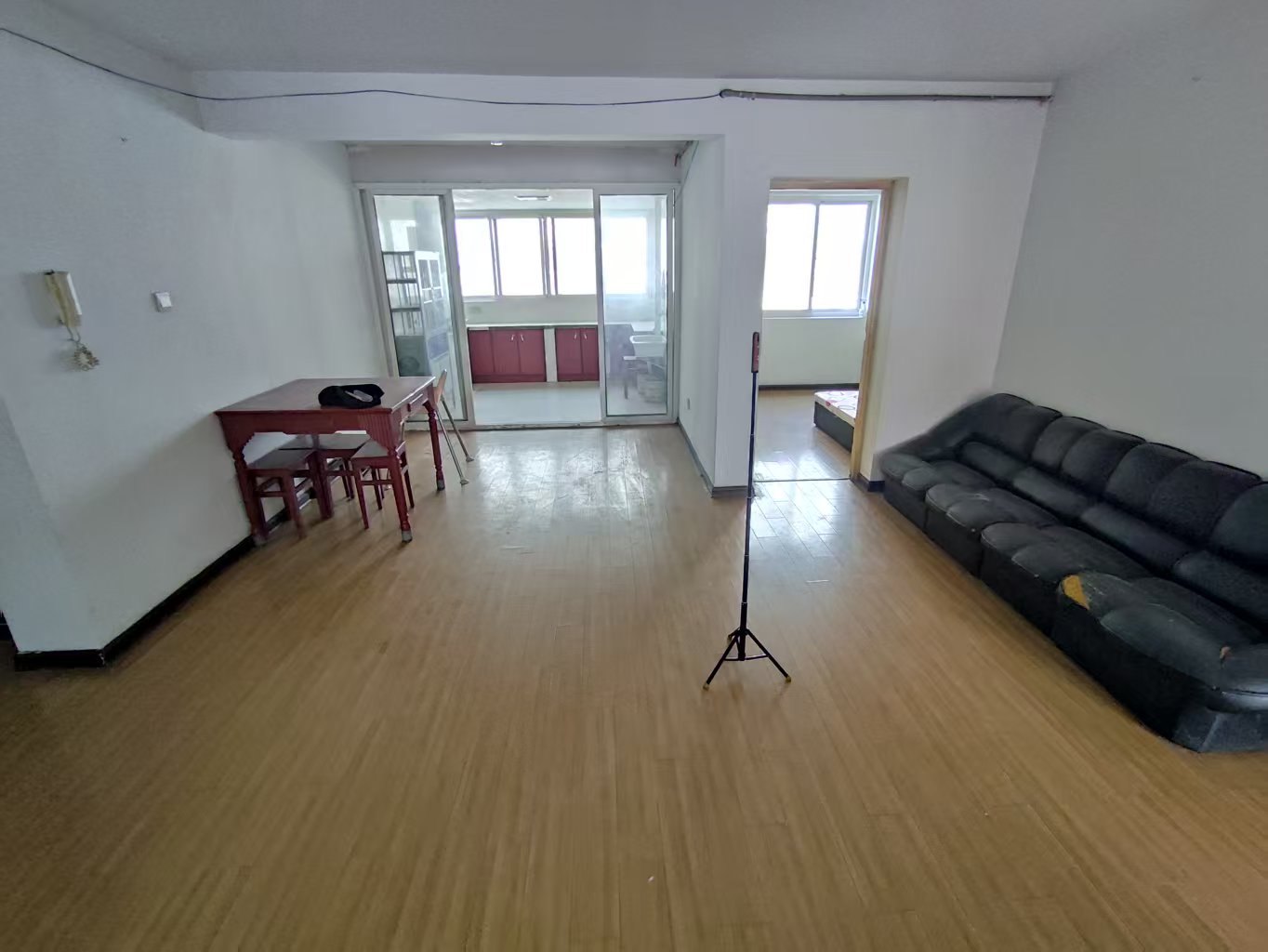 城港花苑西区 3室1厅1卫 104m²