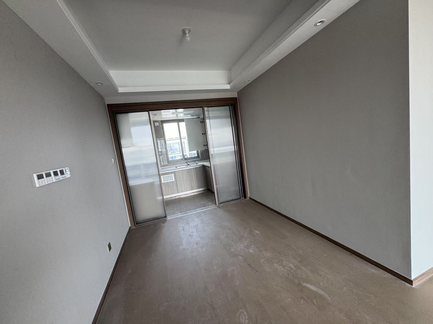 长泰滨河国际 4室2厅2卫 127m²