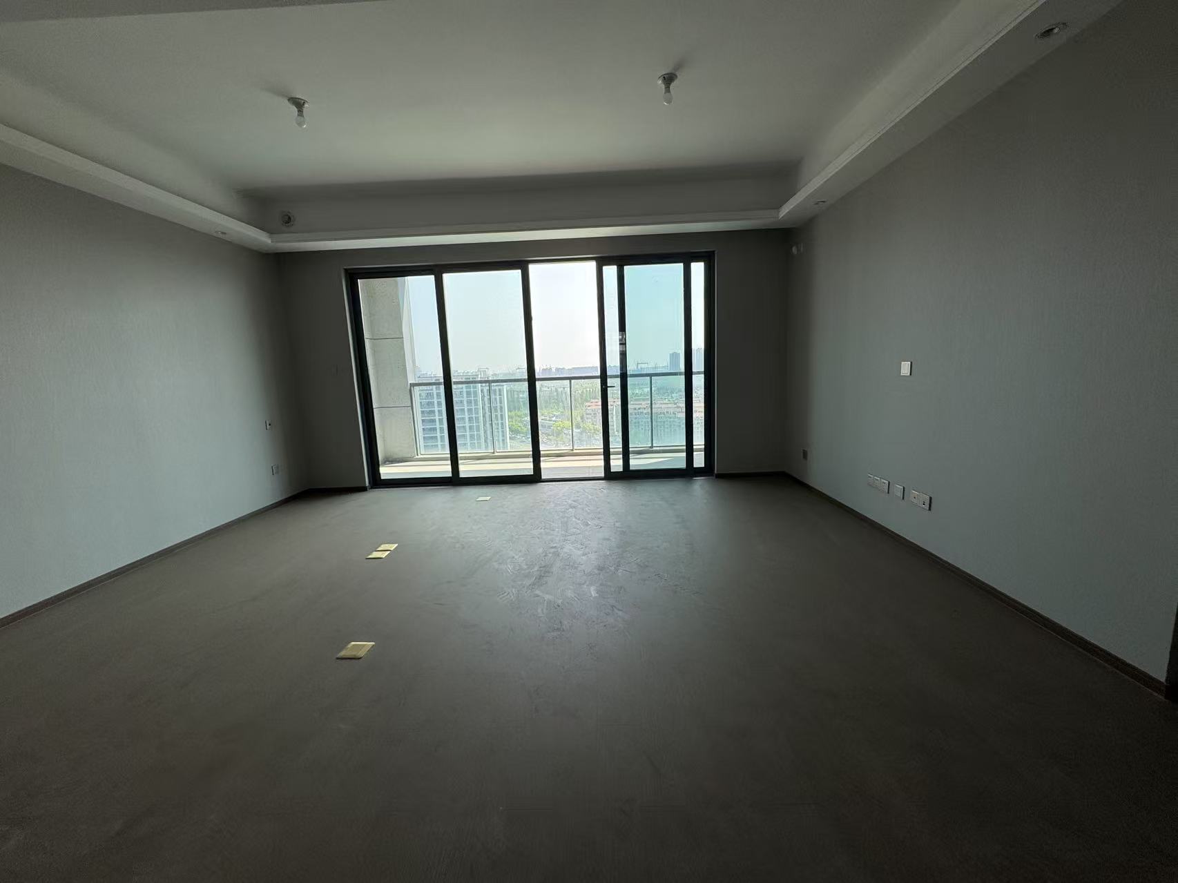 长泰滨河国际 4室2厅2卫 127m²