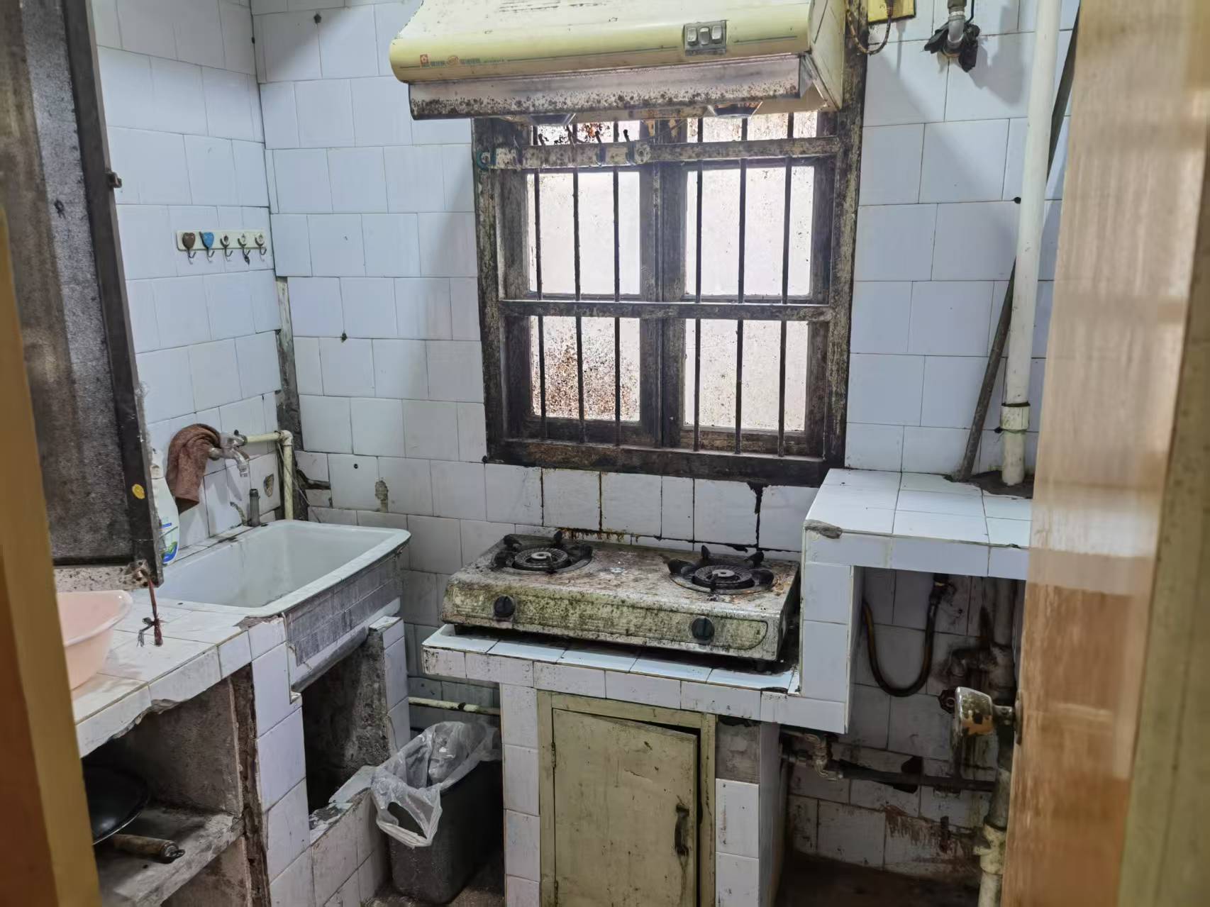 姚港路33号 2室1厅1卫 59m&sup2;