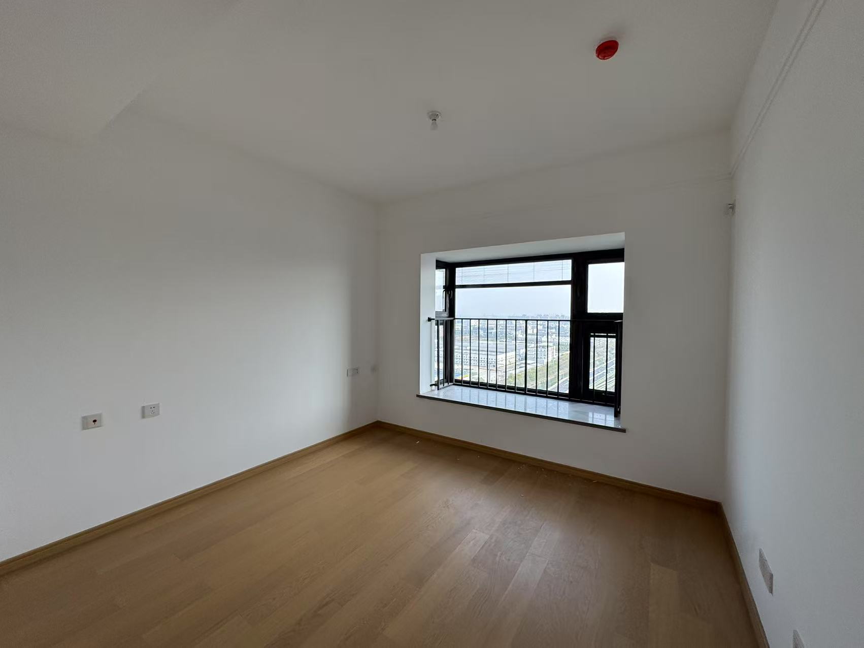 时光漫城 3室2厅2卫 116m²