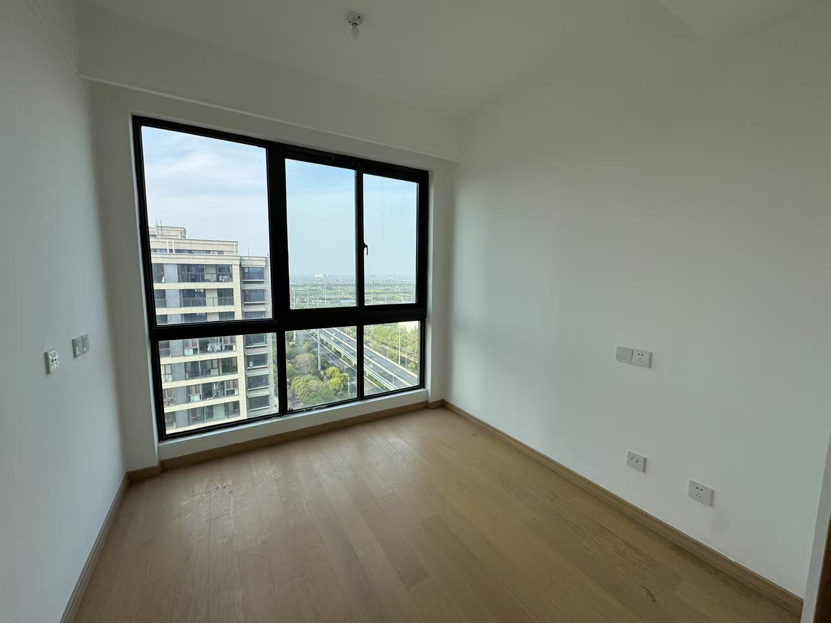 时光漫城 3室2厅2卫 116m²