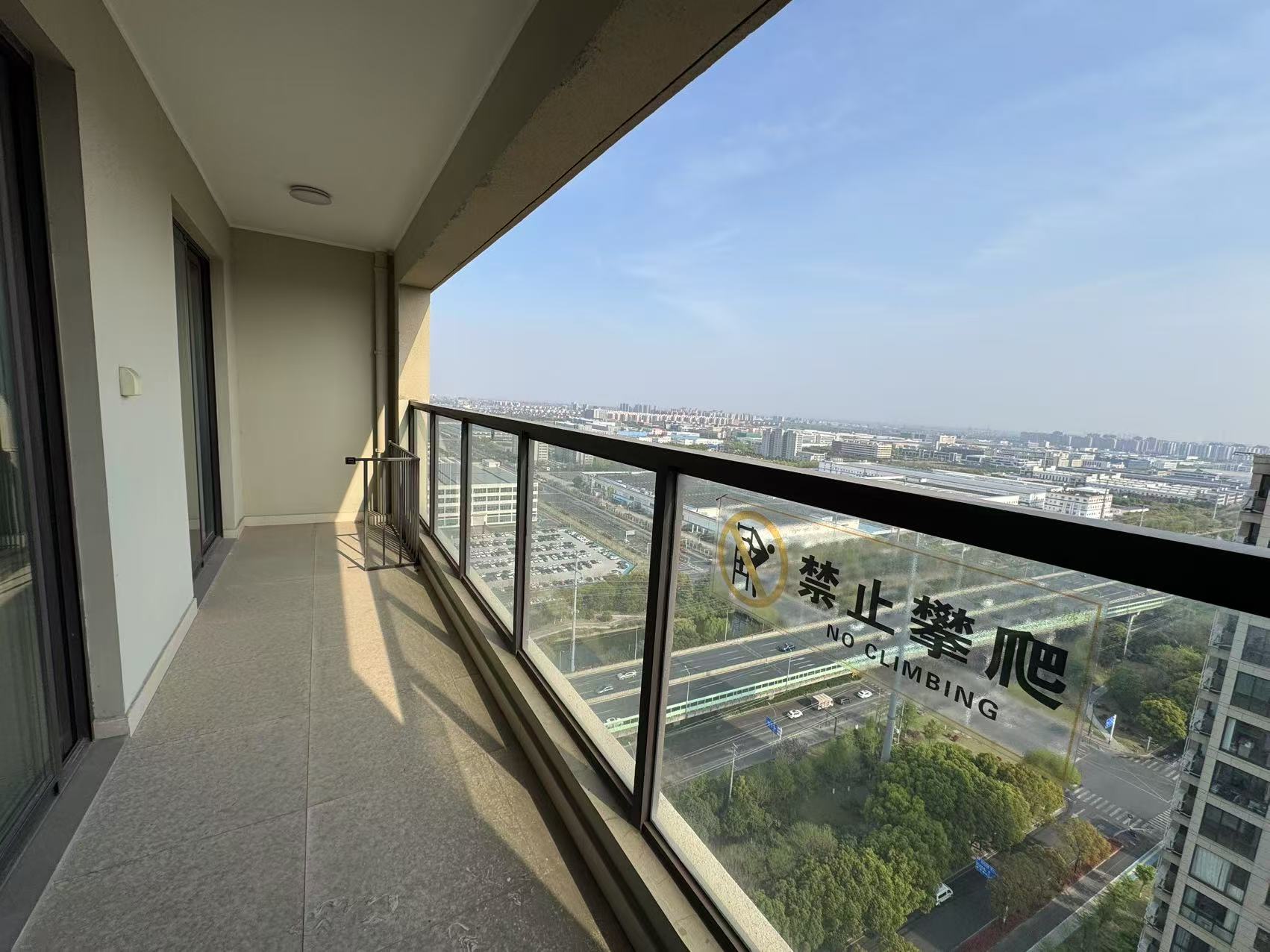 时光漫城 3室2厅2卫 116m²