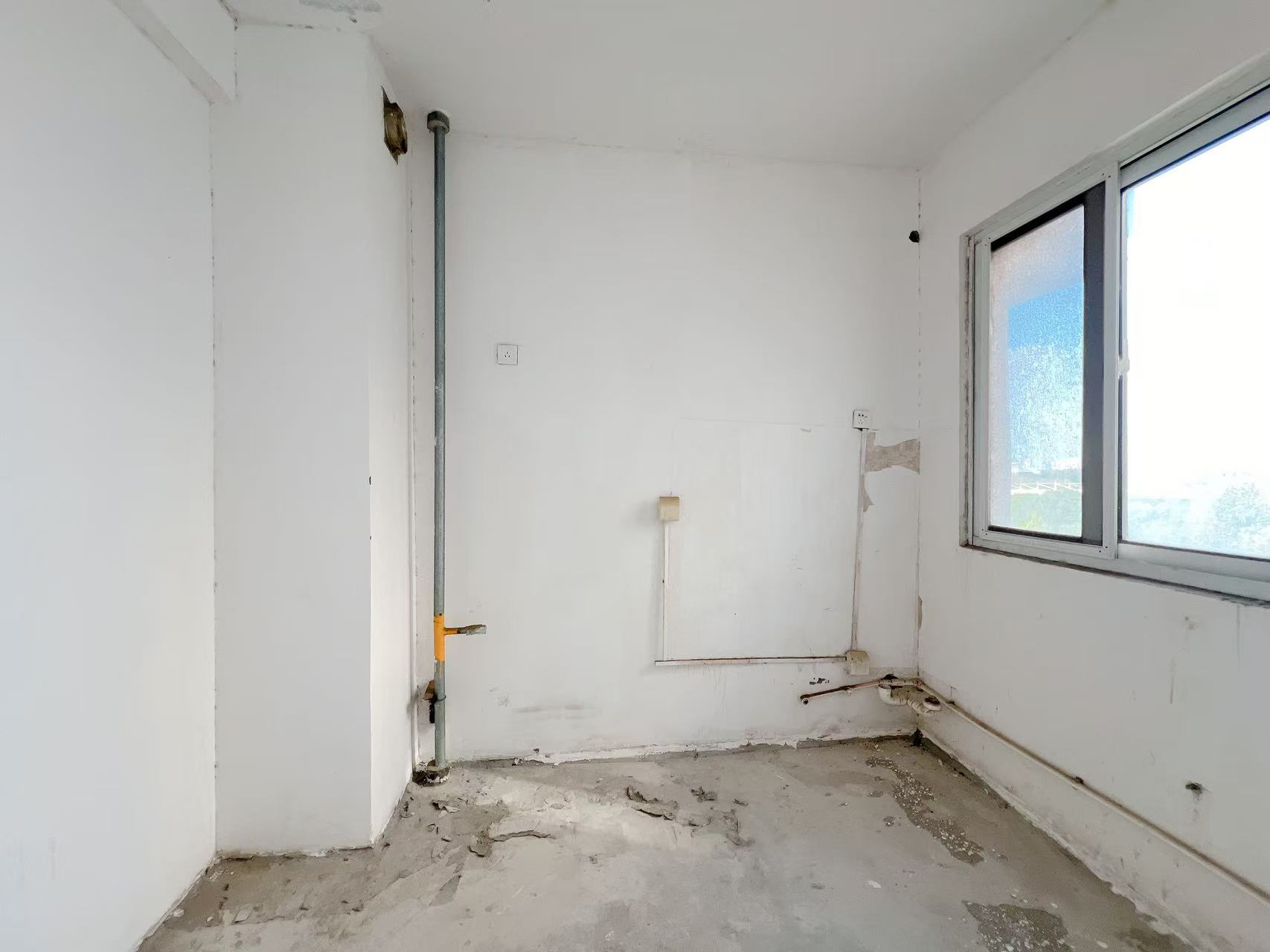 中南世纪花城三期 3室2厅2卫 131m²