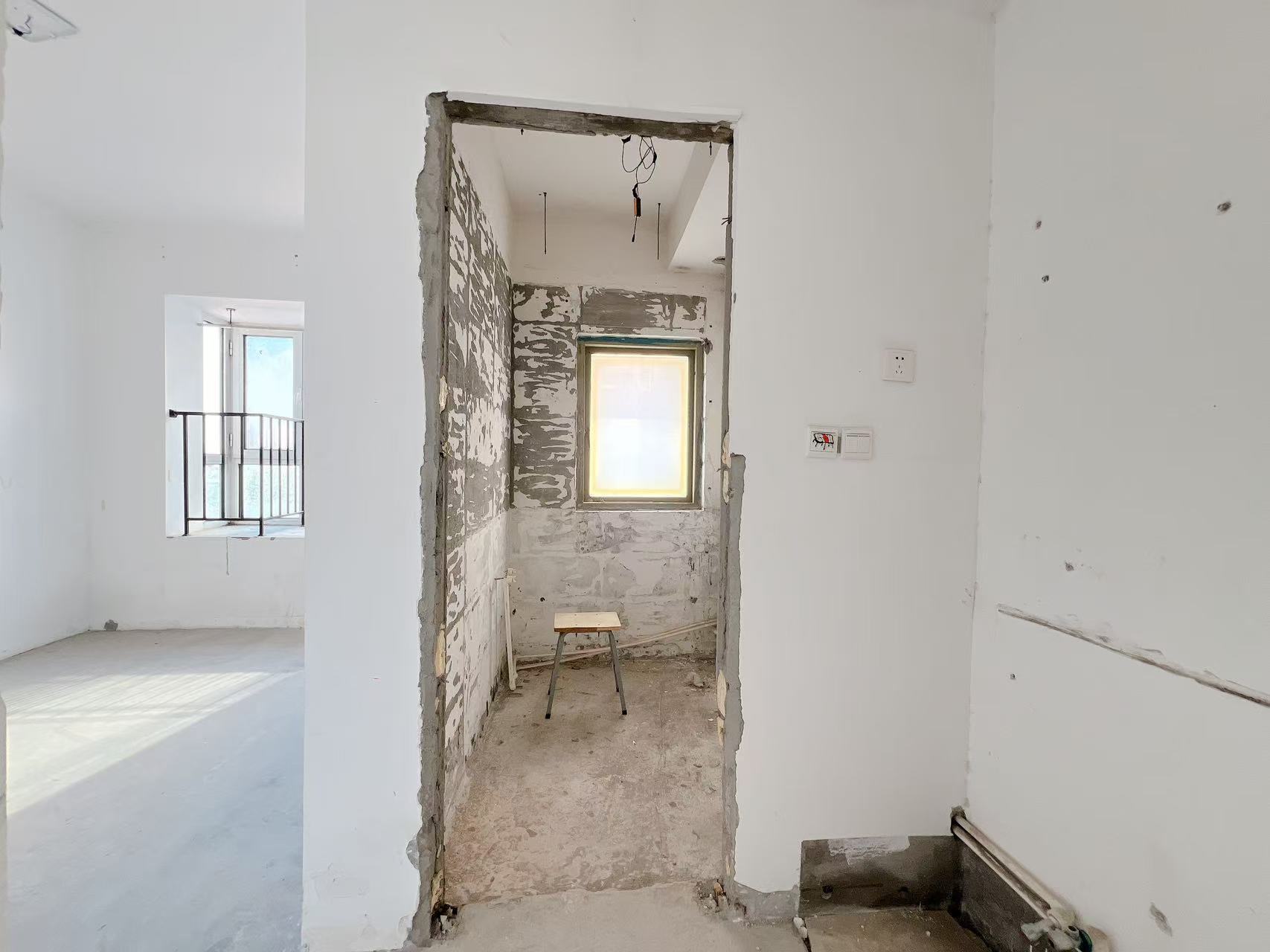 中南世纪花城三期 3室2厅2卫 131m²