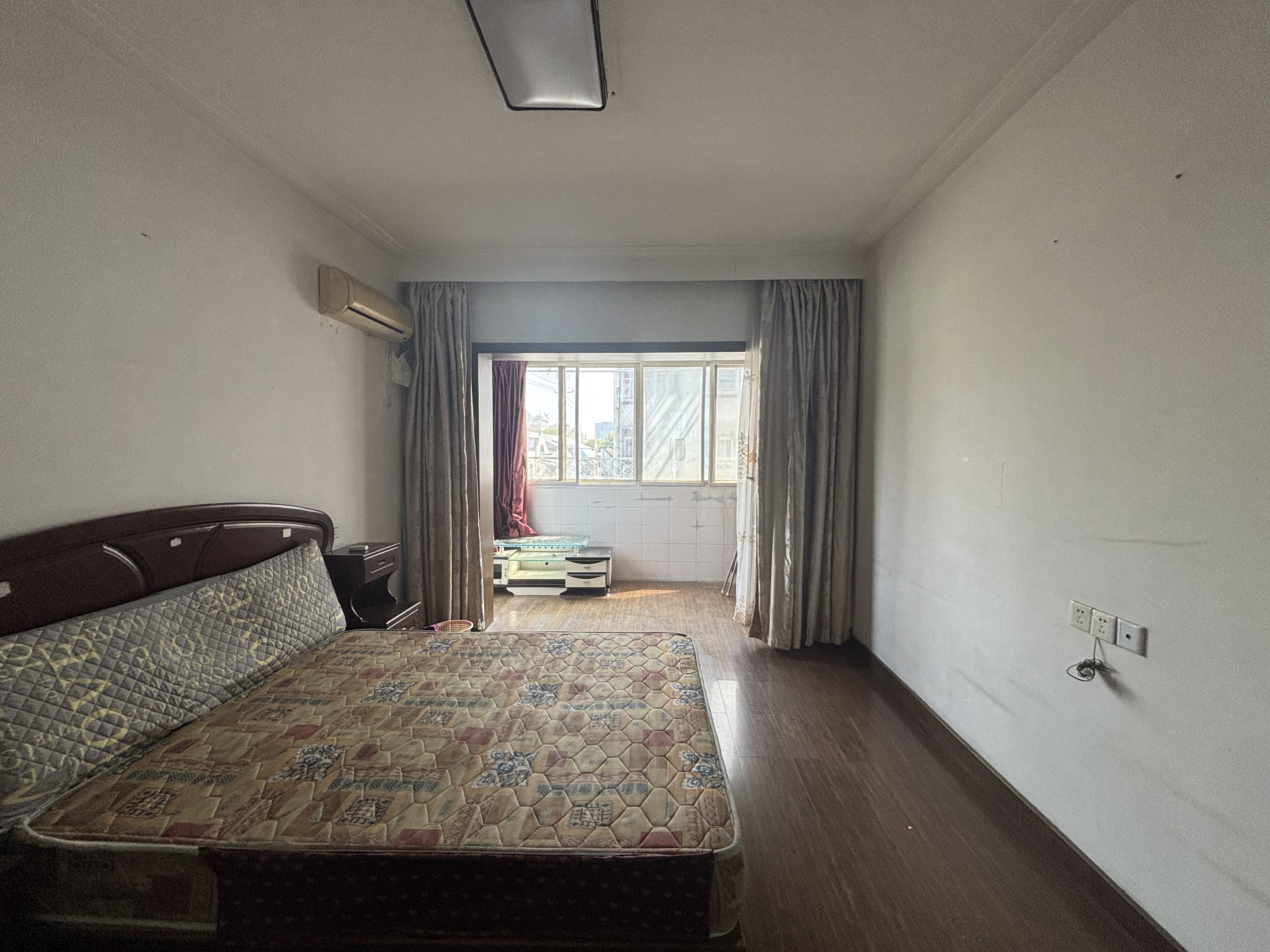 师范桥新村 2室1厅1卫 80m&sup2;