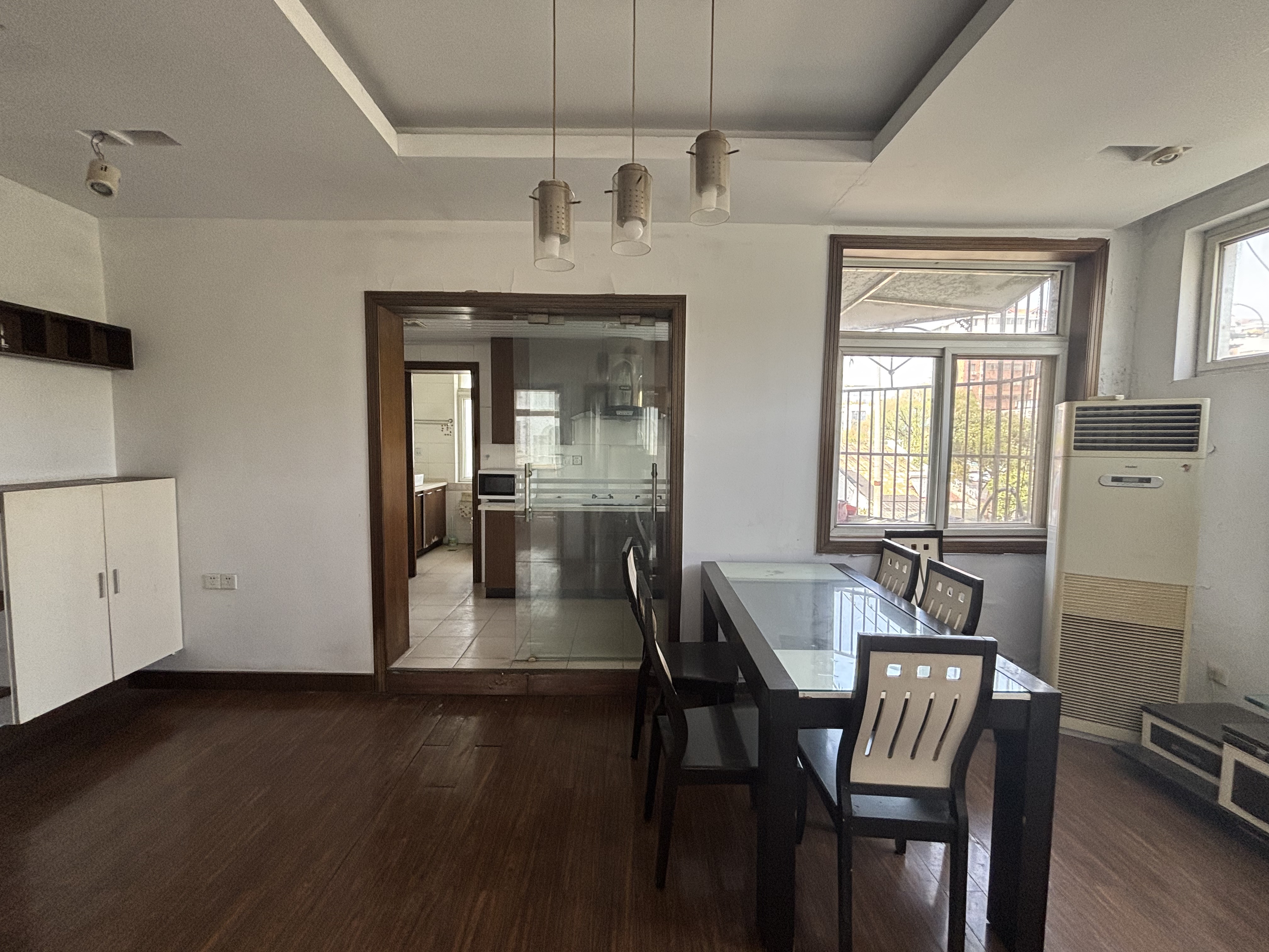 师范桥新村 2室1厅1卫 80m&sup2;