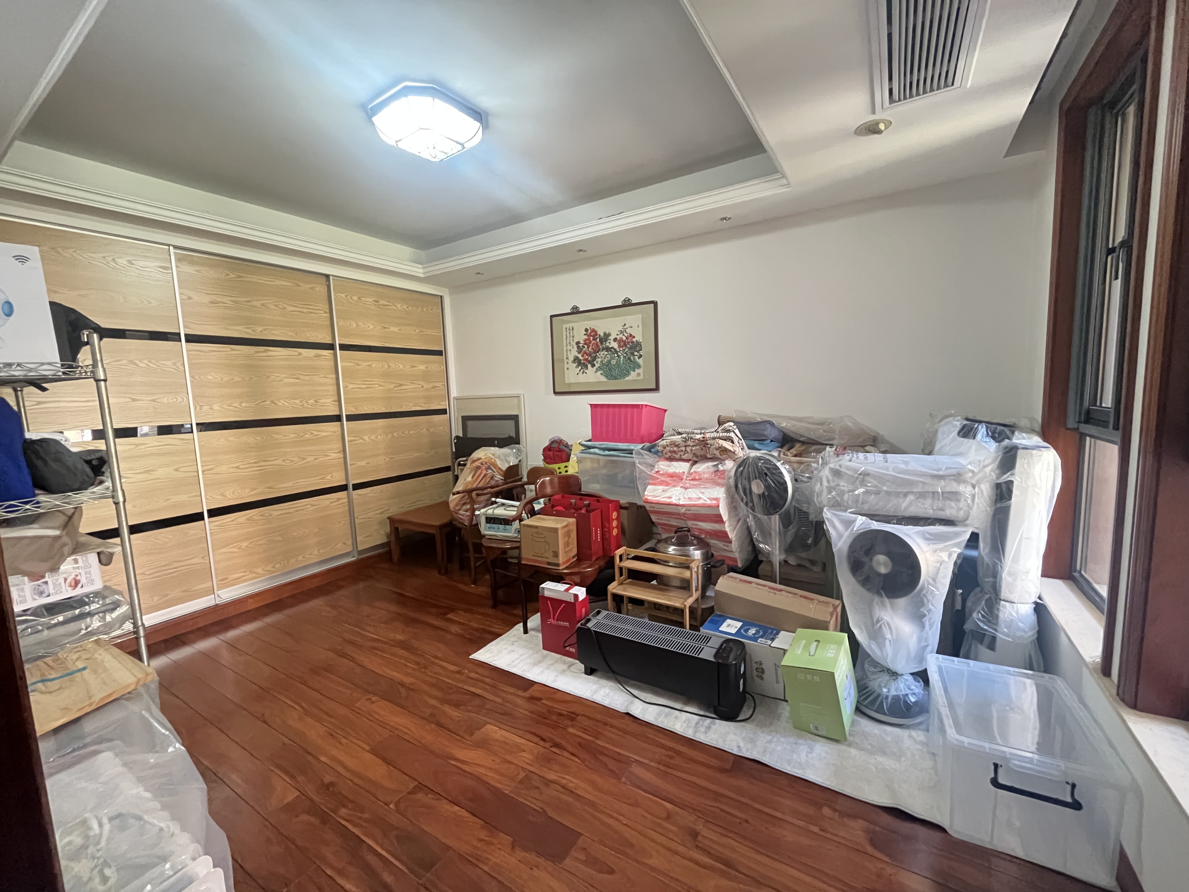 友谊嘉御龙庭 5室2厅2卫 220.00m²
